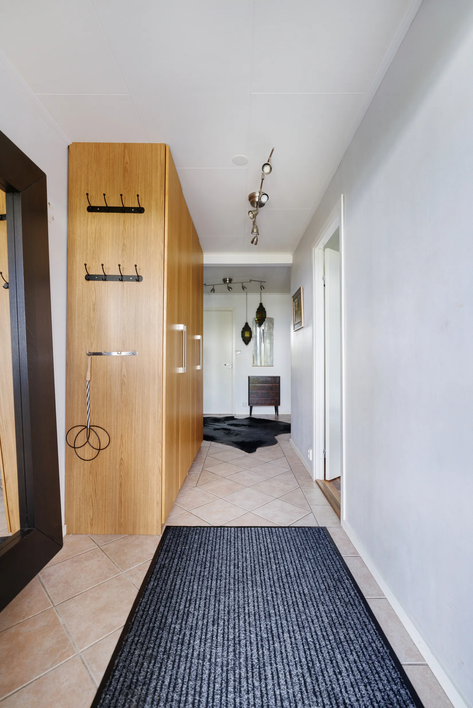 Radhus, Örnholmsbrinken 132, Johannesdal - Vårberg, Stockholm