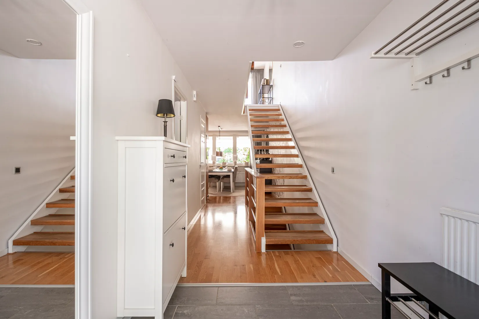 Radhus, Jonasborgsvägen 14E, Skiljebo, Västerås