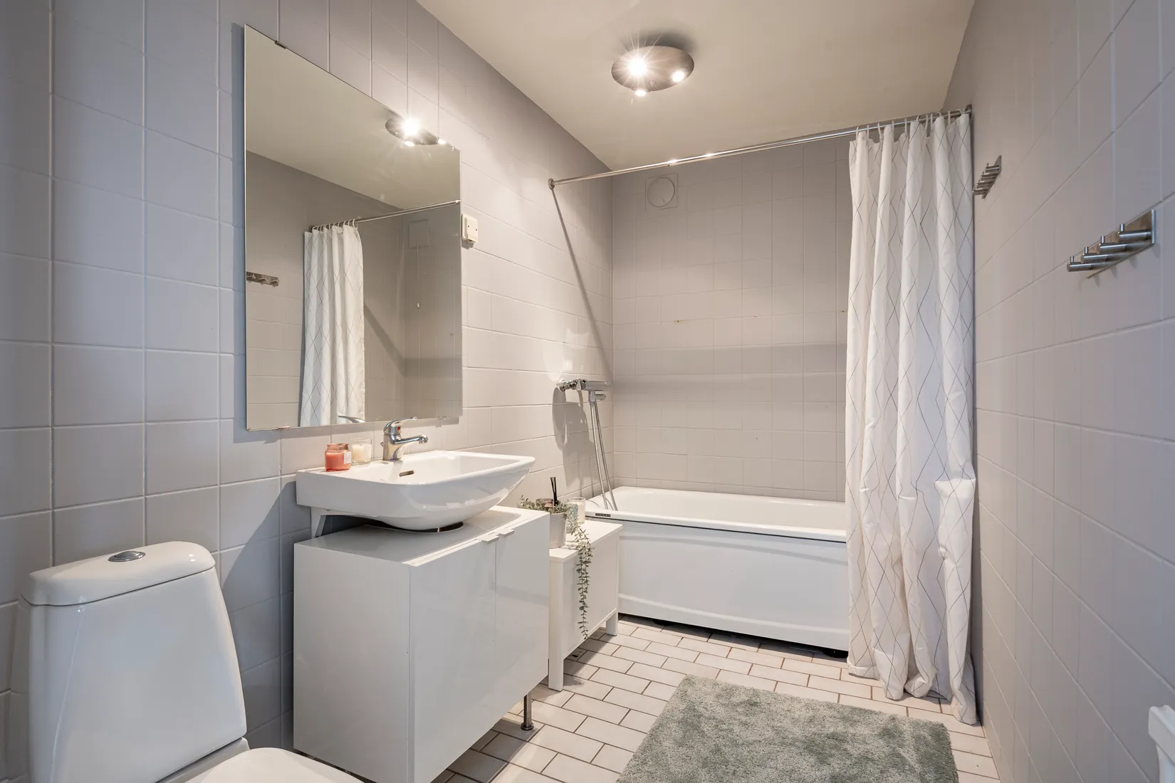 Radhus, Jonasborgsvägen 14E, Skiljebo, Västerås