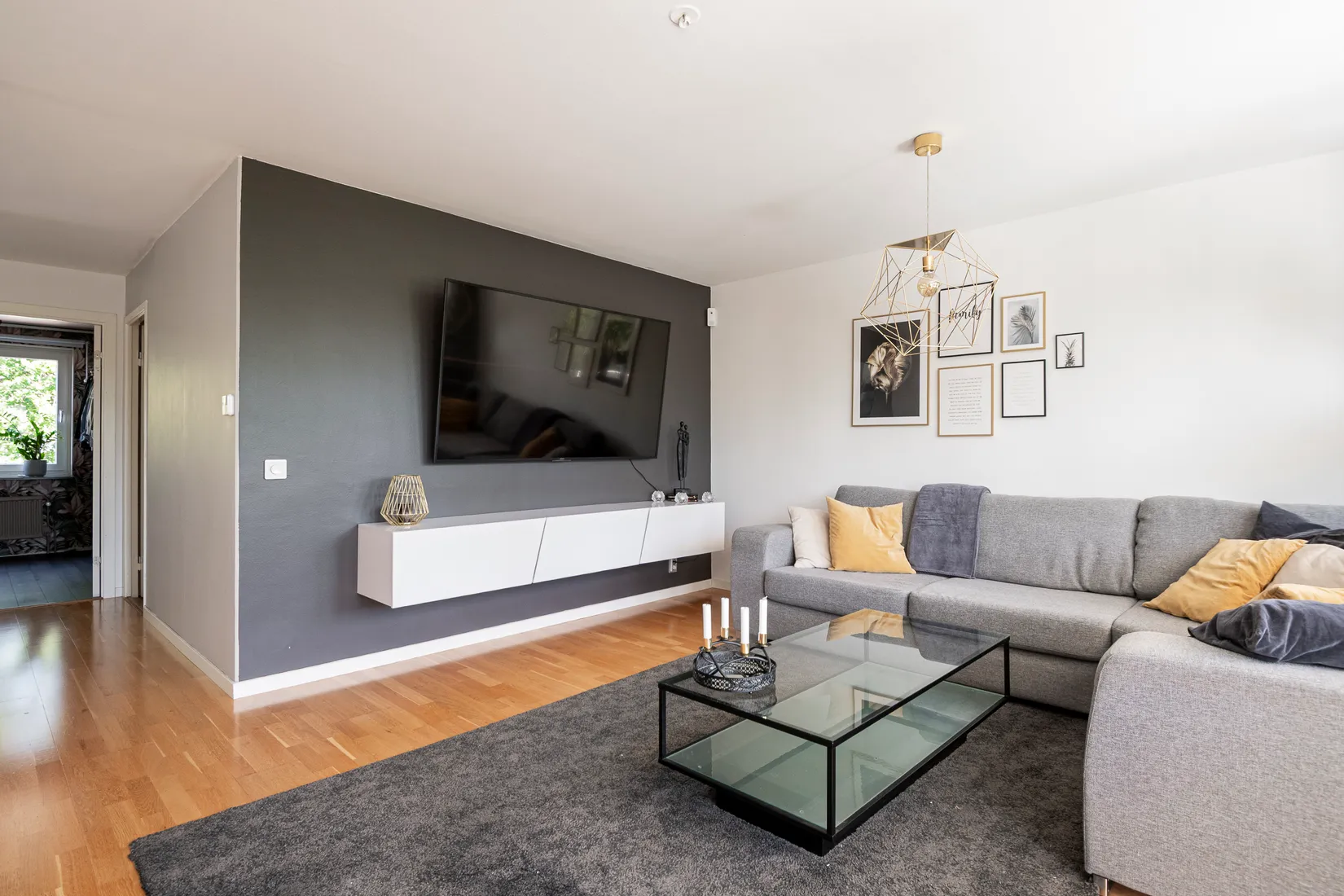 Radhus, Jonasborgsvägen 14E, Skiljebo, Västerås