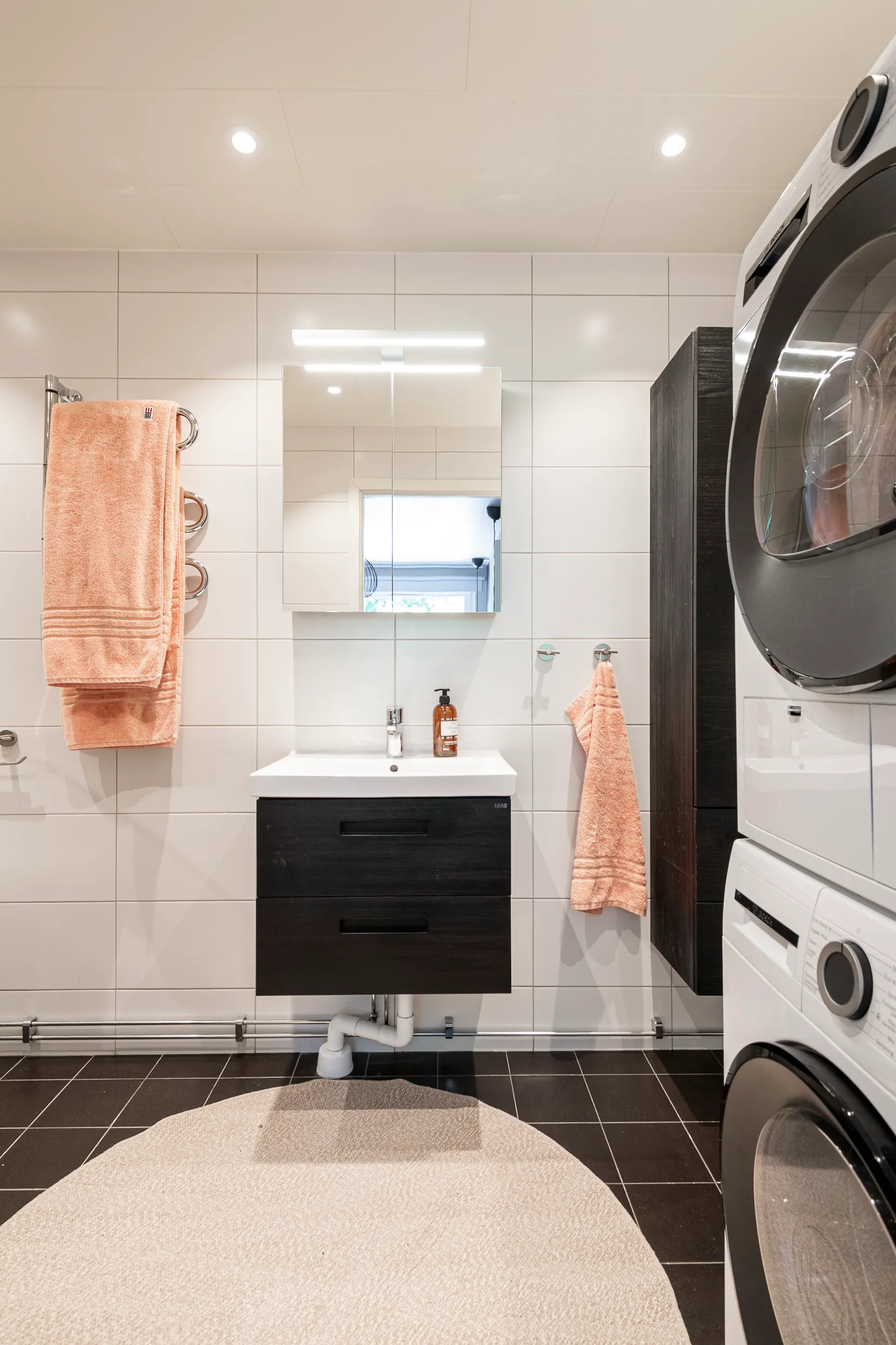 Radhus, Jonasborgsvägen 14E, Skiljebo, Västerås