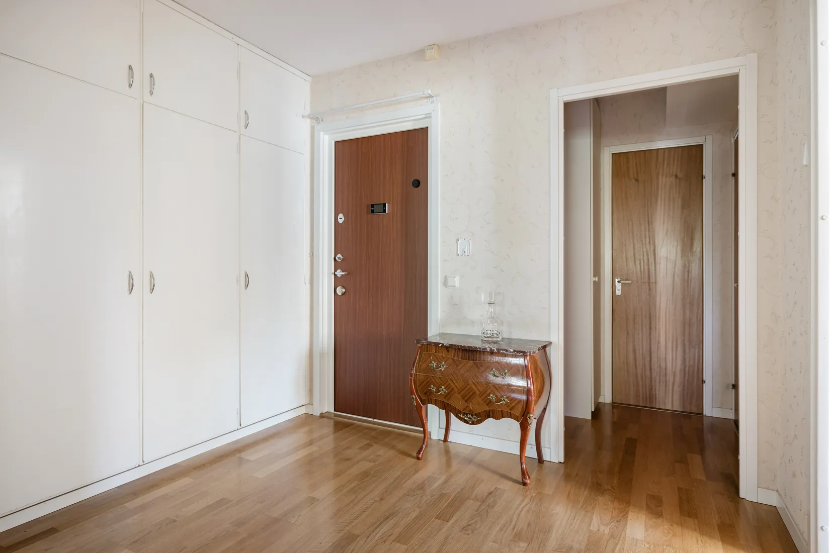 Bostadsrätt, Holmvägen 2, Centrala Väsby, Upplands Väsby