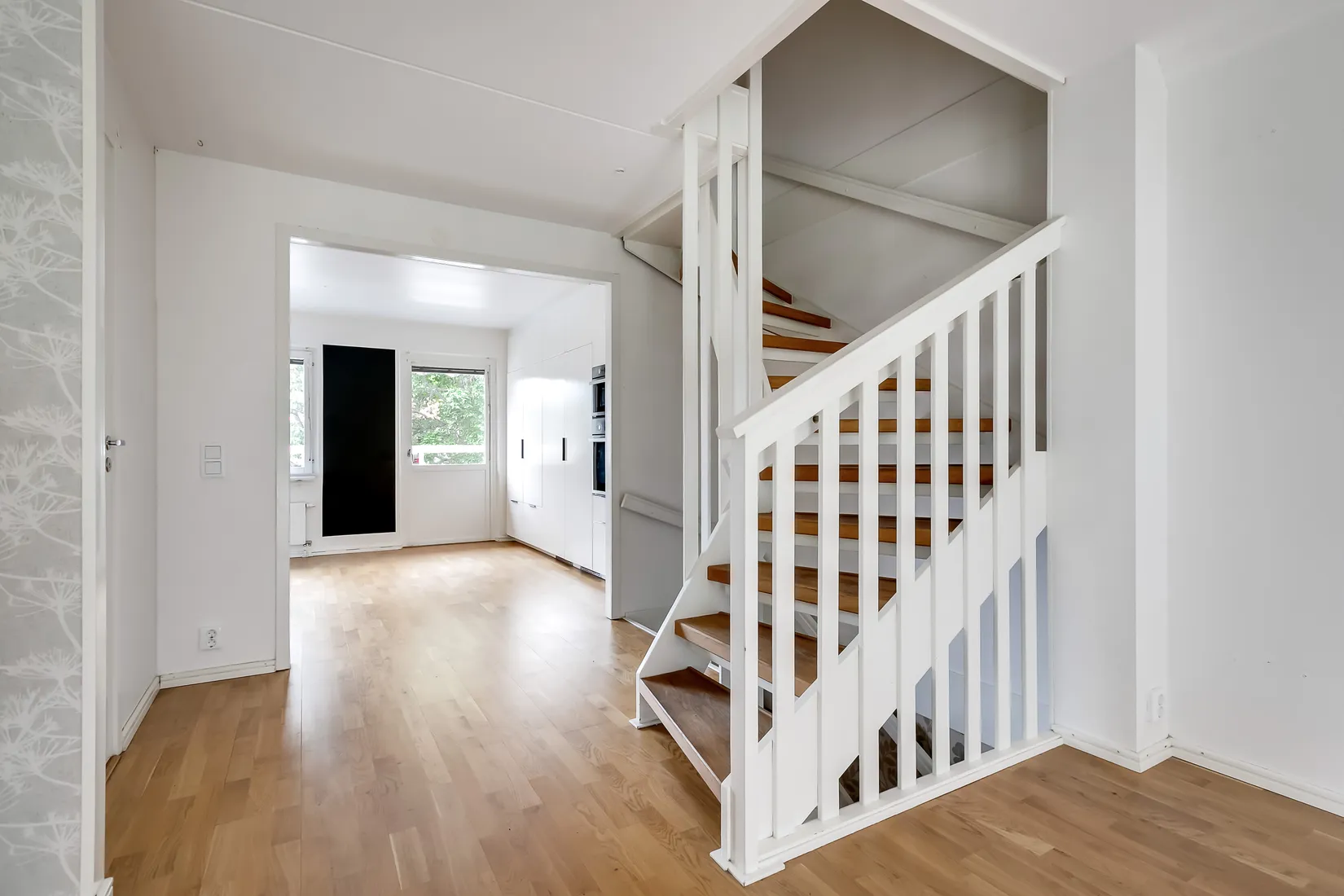 Radhus, Altvägen 33, Skogås, Huddinge