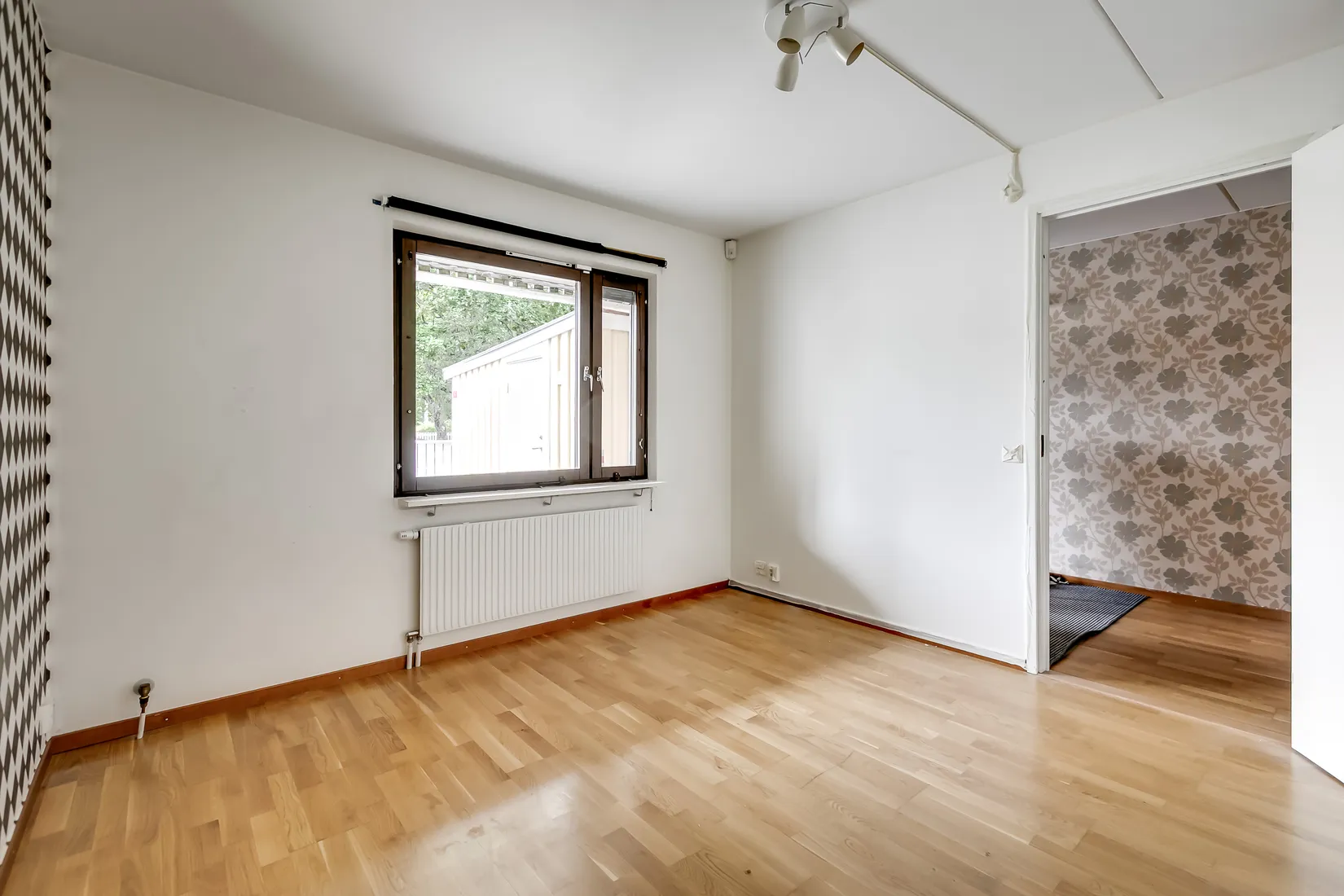 Radhus, Altvägen 33, Skogås, Huddinge