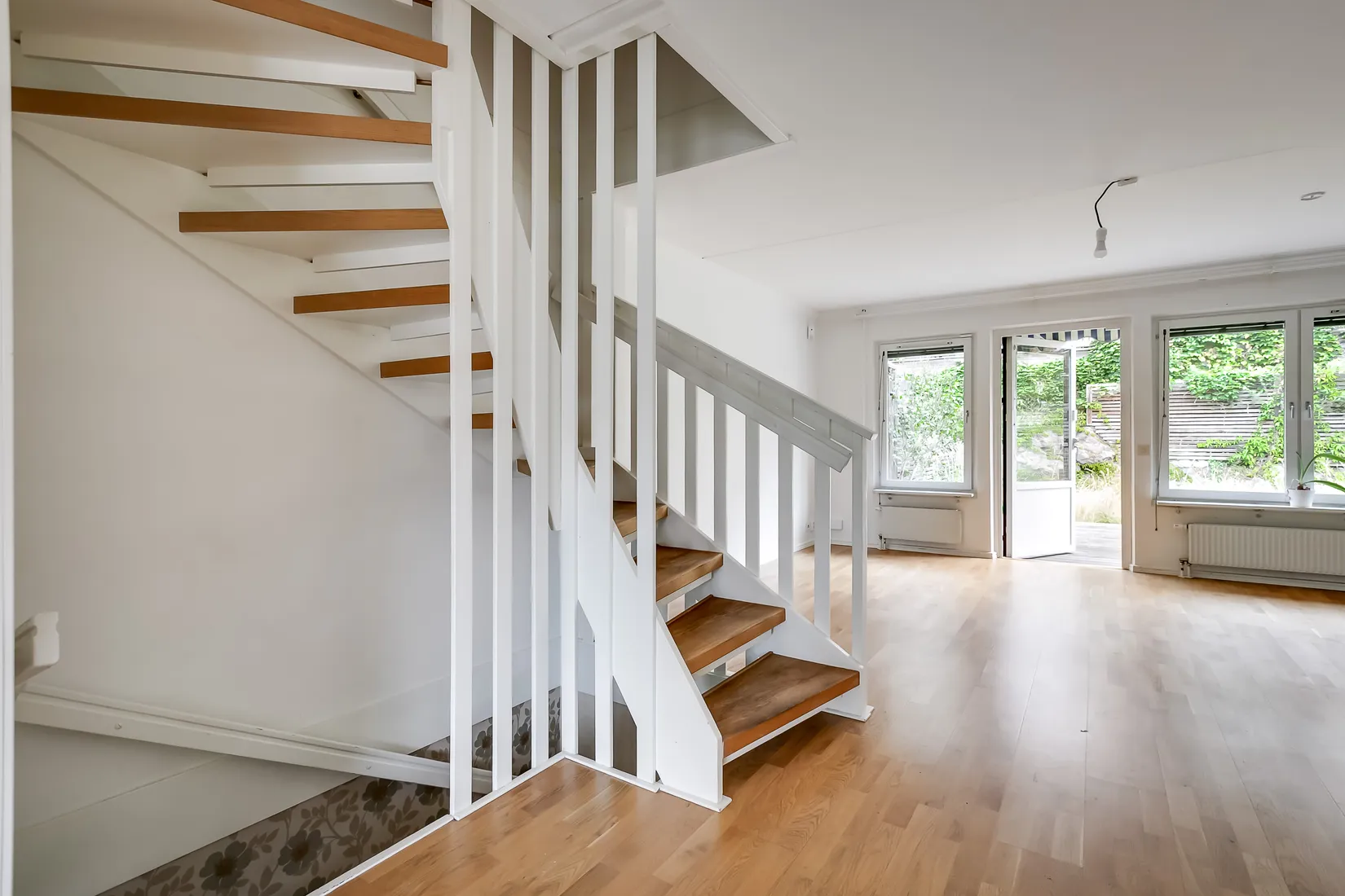 Radhus, Altvägen 33, Skogås, Huddinge