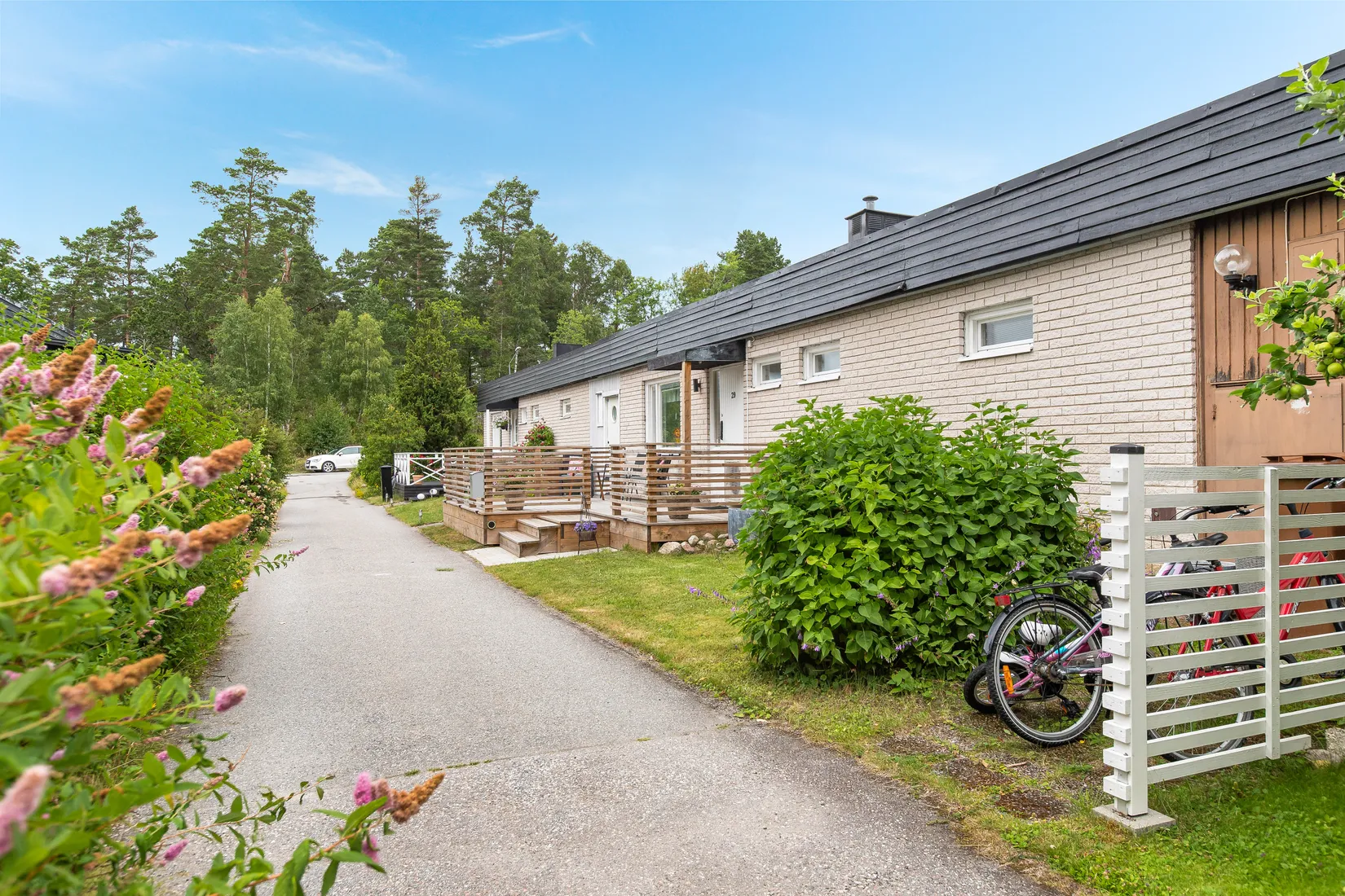 Radhus, Storhagenvägen 29, Kvisslingby, Österåker