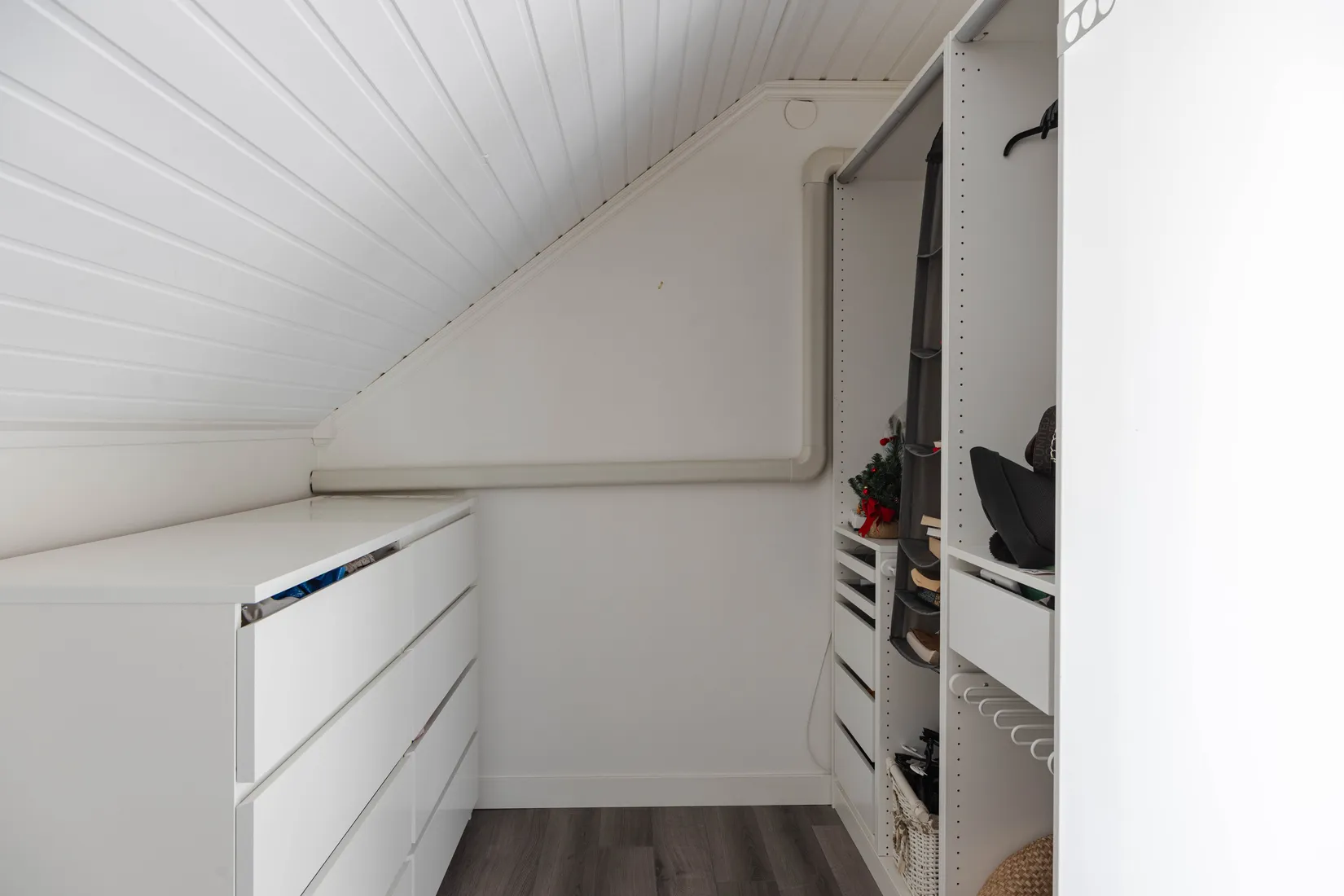 Radhus, Tulpangatan 39, Västerås