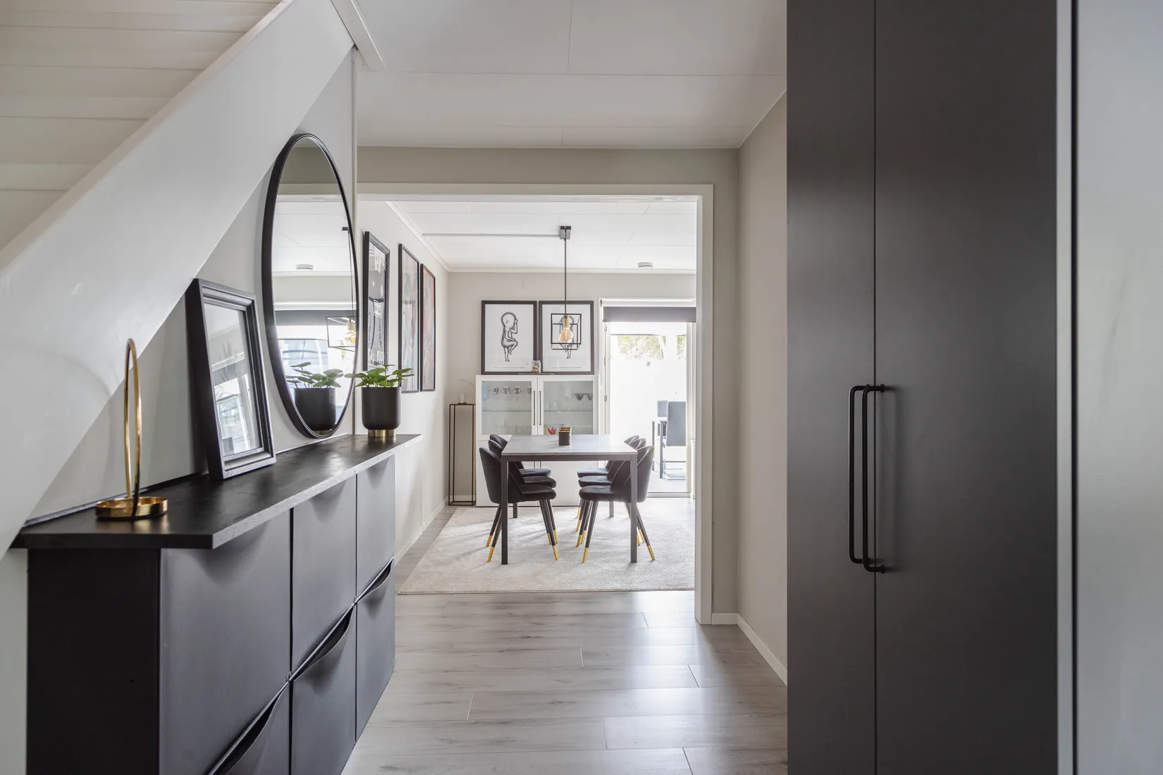 Radhus, Tulpangatan 39, Västerås