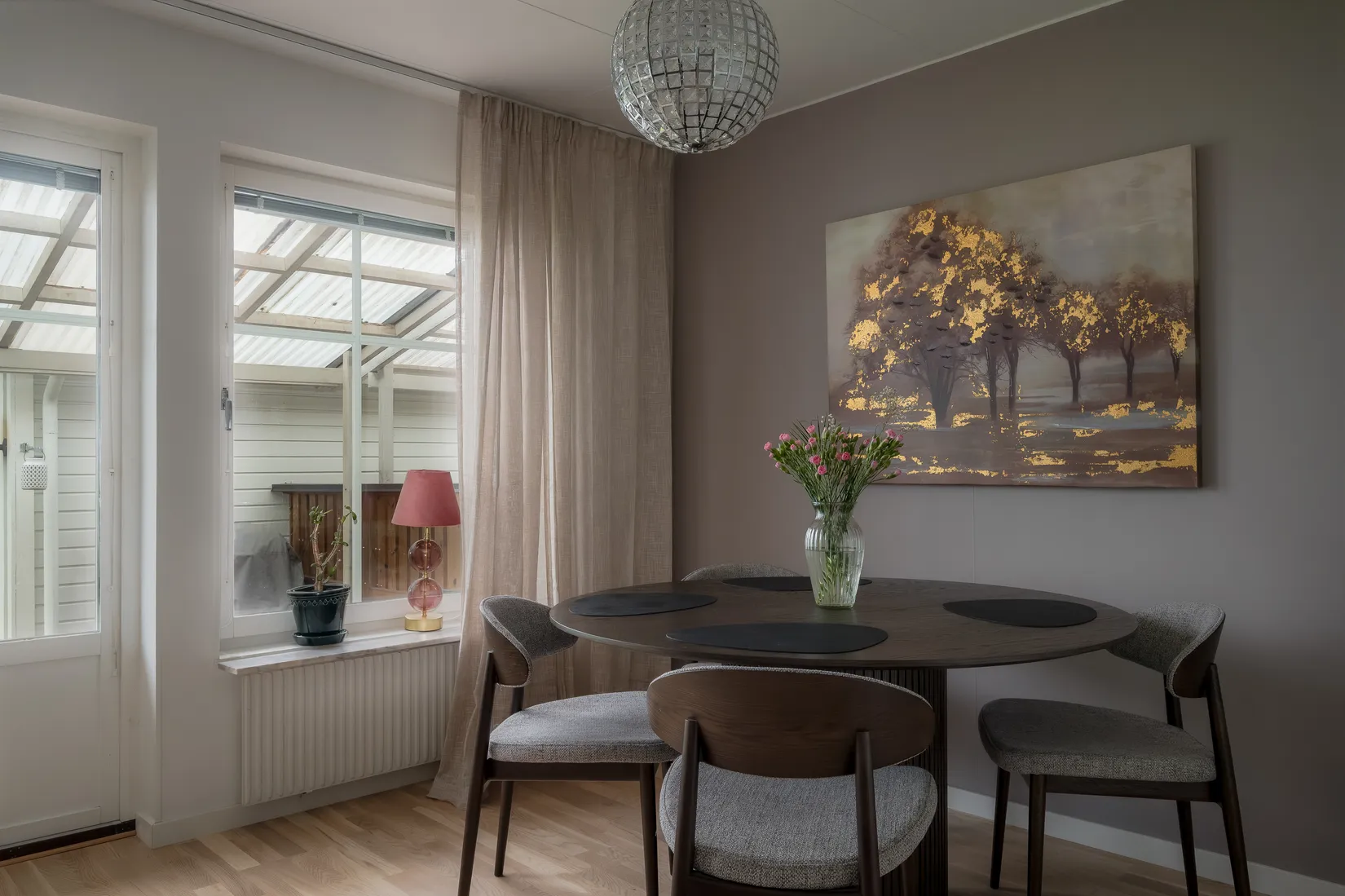 Radhus, Rosenbloms väg 18, Lasarettsområdet, Nyköping