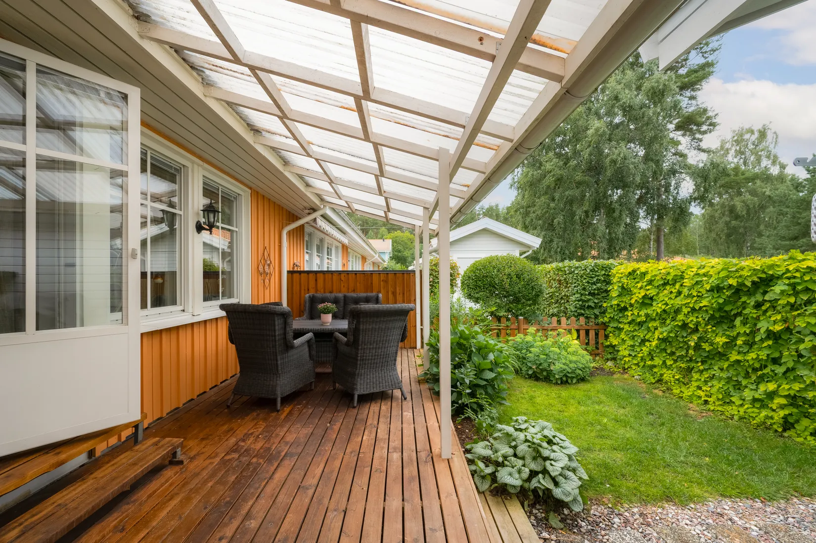 Radhus, Rosenbloms väg 18, Lasarettsområdet, Nyköping