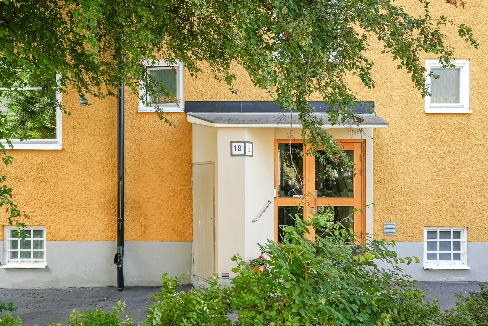Bostadsrätt, Emågatan 18, Bagarmossen, Stockholm