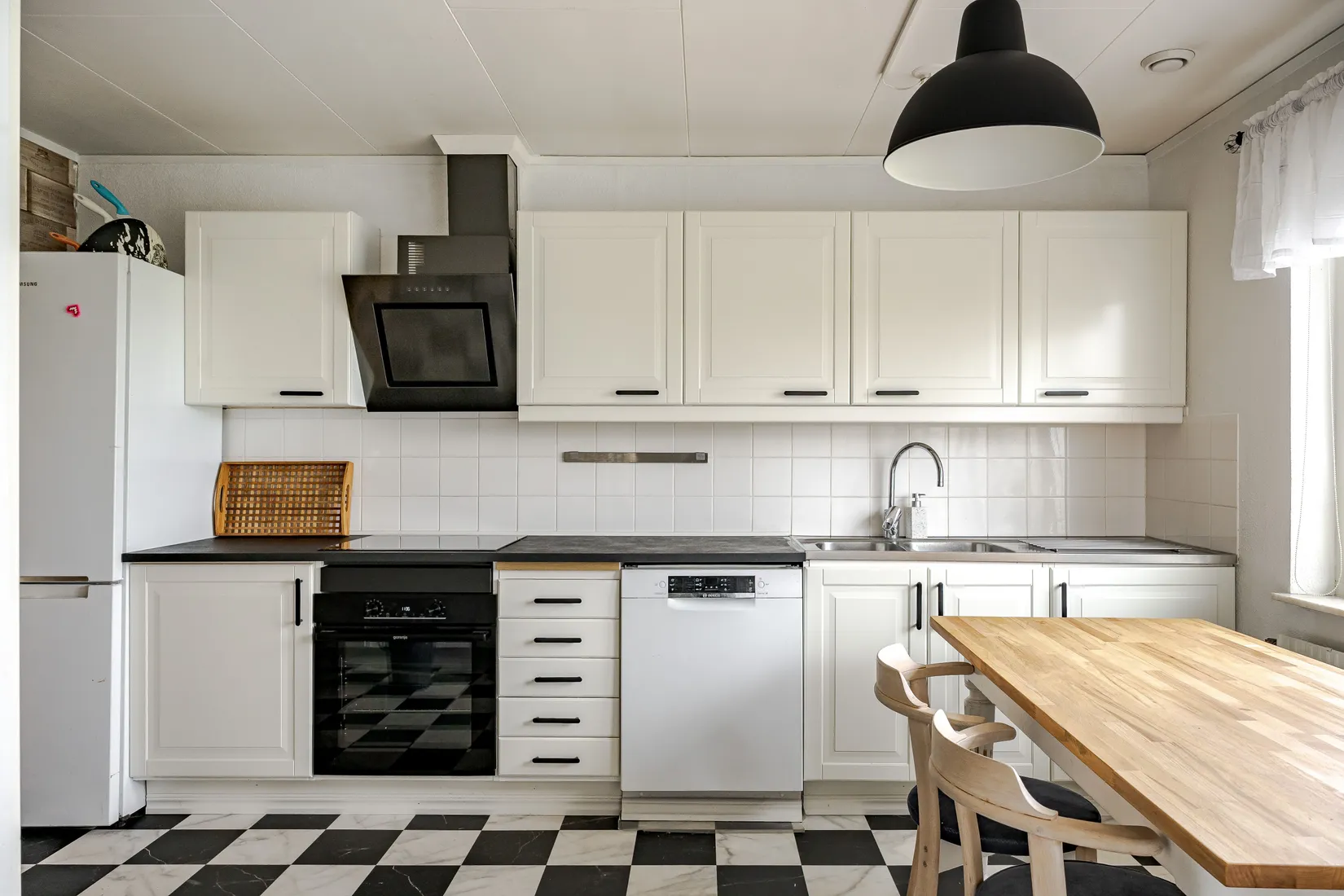 Radhus, Löjtnantsgatan 10A, Hörby