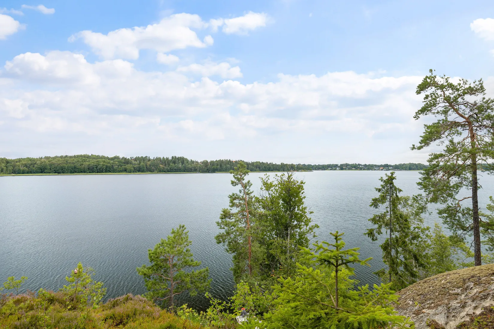 Tomt, Slingervägen 6, Haninge