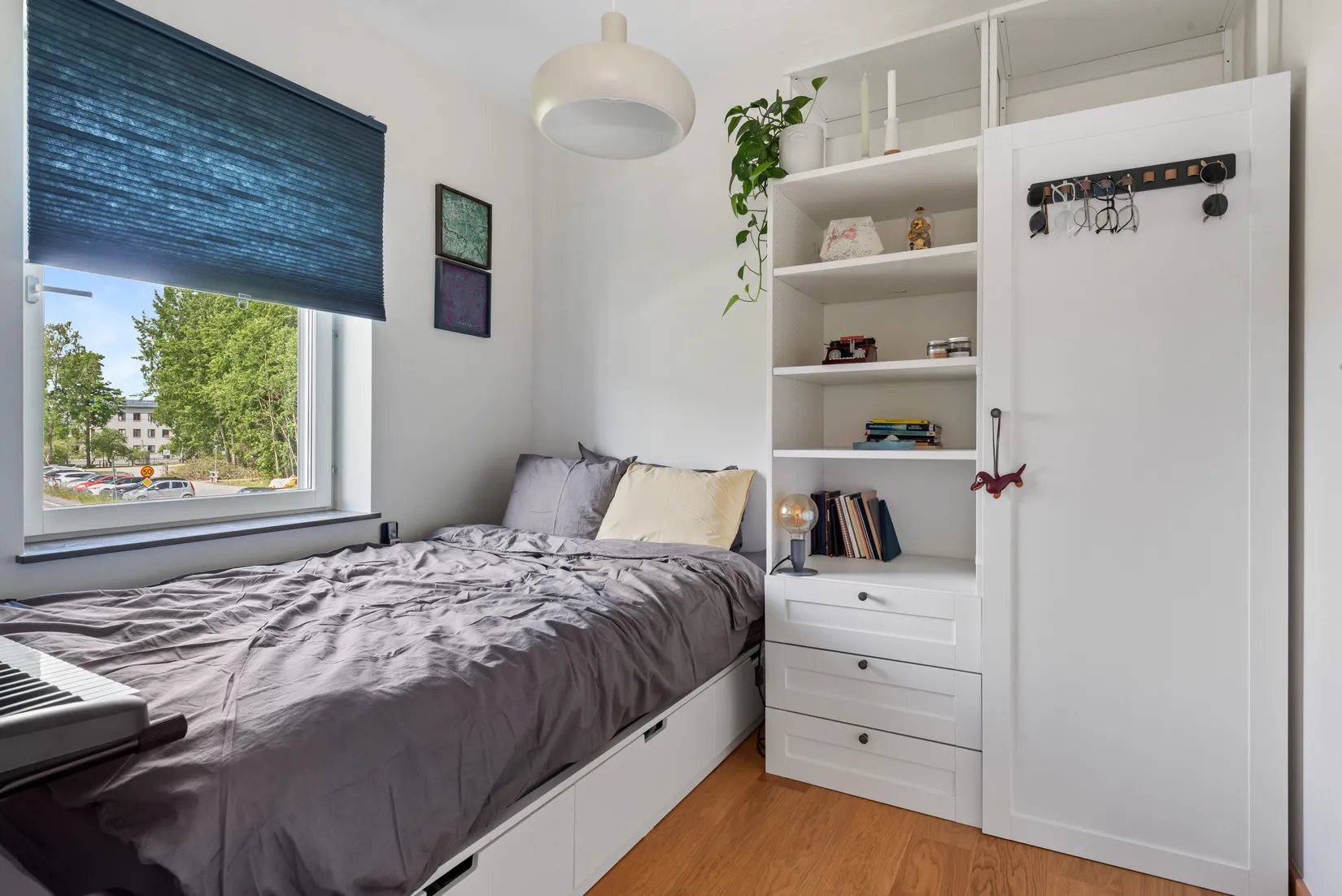 Radhus, Sandborgsslingan 44c, Täby Kyrkby, Täby