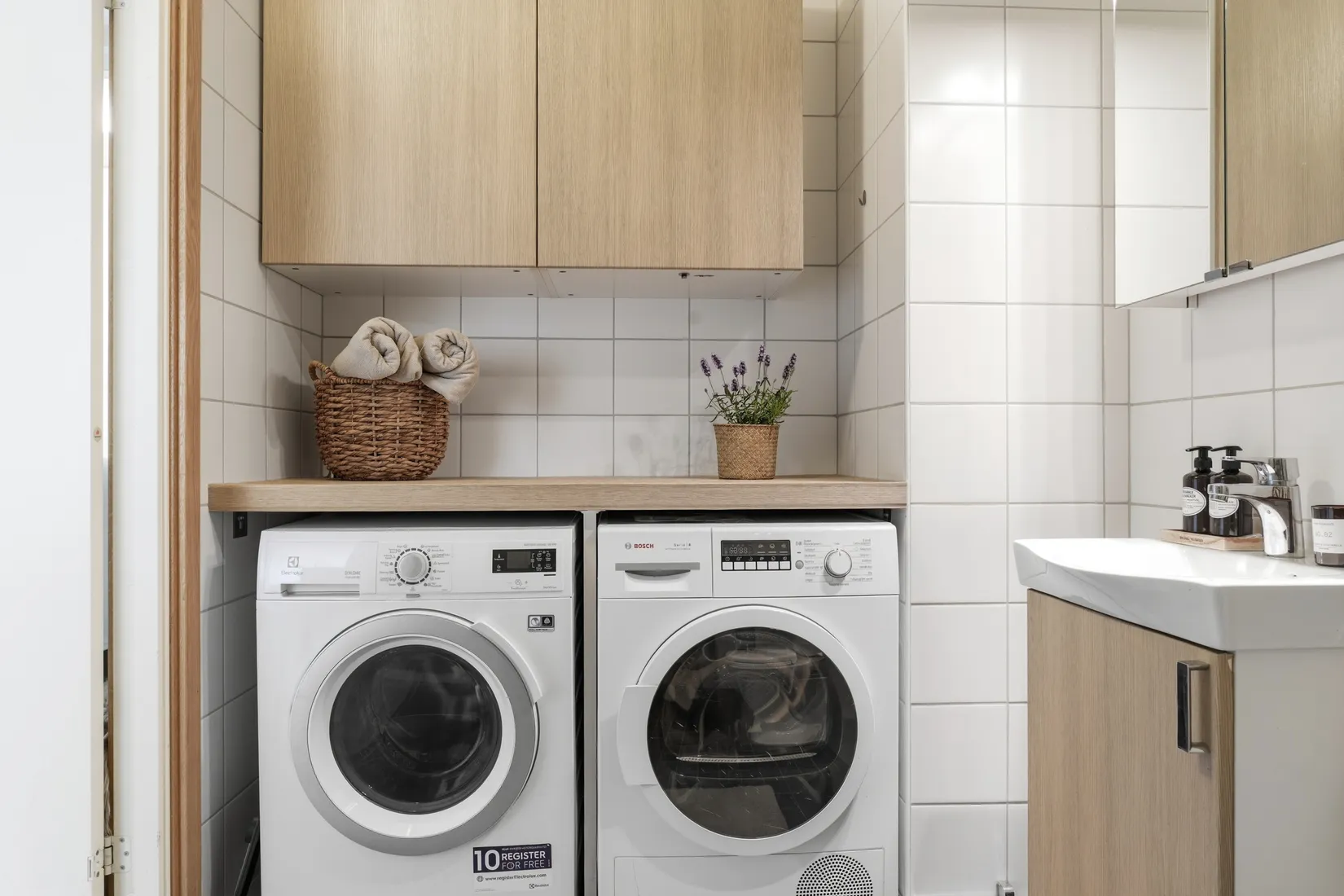 Bostadsrätt, Allén två - Högst upp i huset i Mölnlycke Centrum, Mölnlycke, Härryda