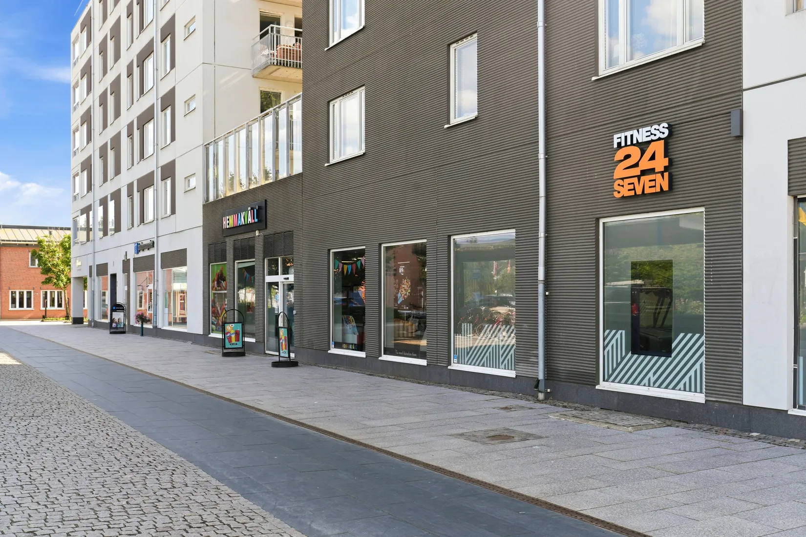 Bostadsrätt, Allén två - Högst upp i huset i Mölnlycke Centrum, Mölnlycke, Härryda