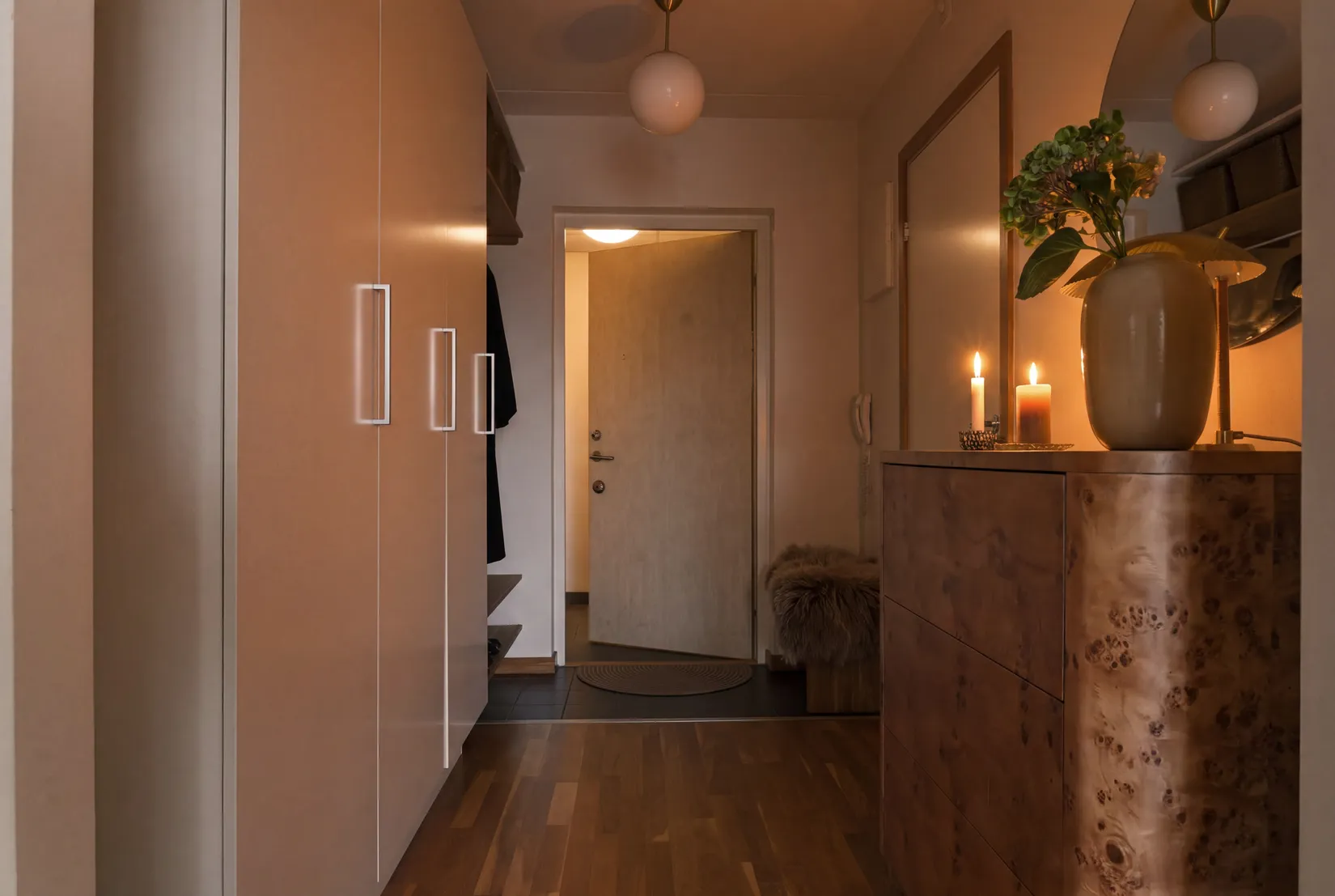 Bostadsrätt, Allén två - Högst upp i huset i Mölnlycke Centrum, Mölnlycke, Härryda