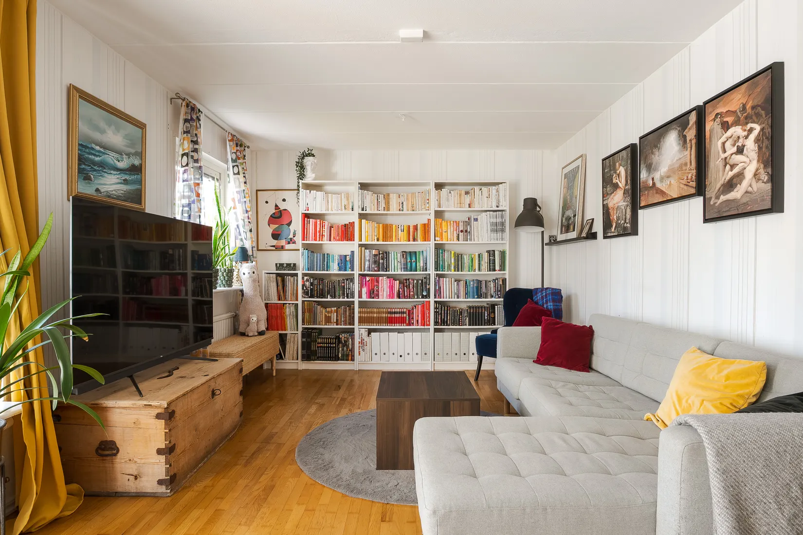 Radhus, Albert Engströms gata 44, Klockaretorpet, Norrköping