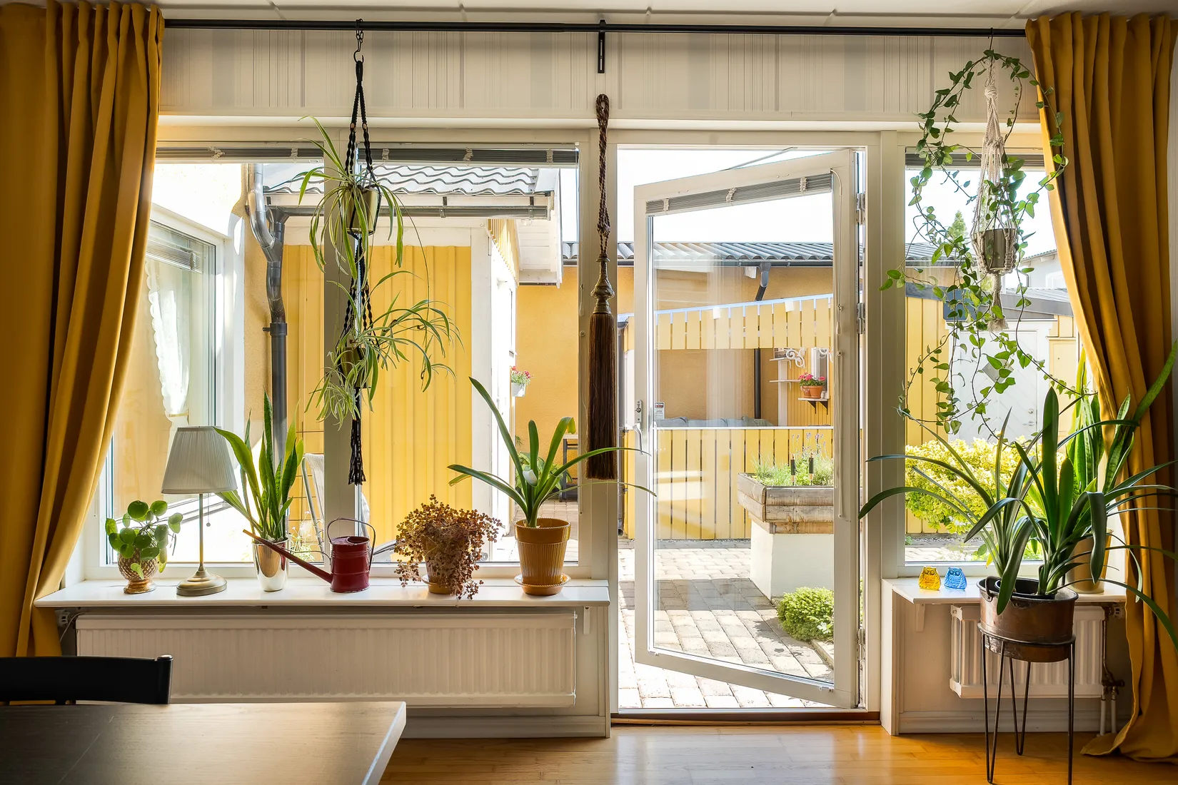 Radhus, Albert Engströms gata 44, Klockaretorpet, Norrköping