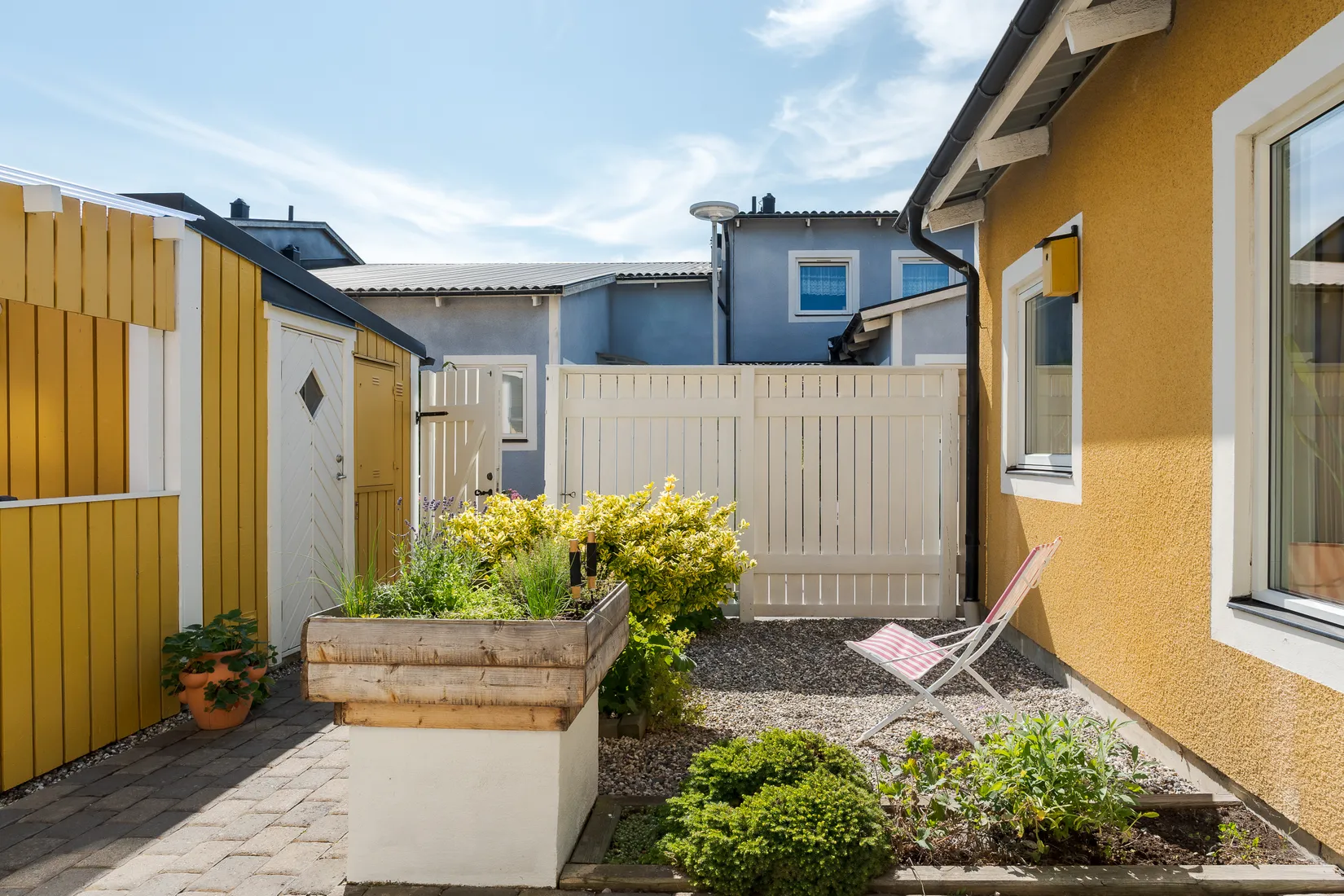 Radhus, Albert Engströms gata 44, Klockaretorpet, Norrköping