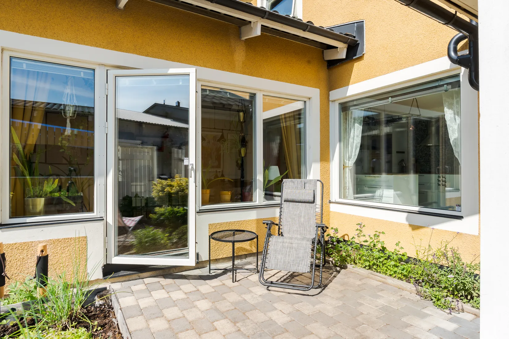 Radhus, Albert Engströms gata 44, Klockaretorpet, Norrköping