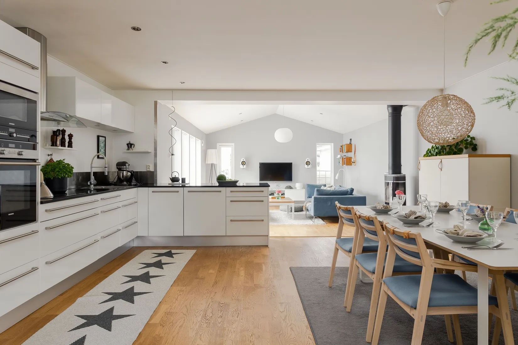 Radhus, Östratorpsvägen 23, Hov, Växjö