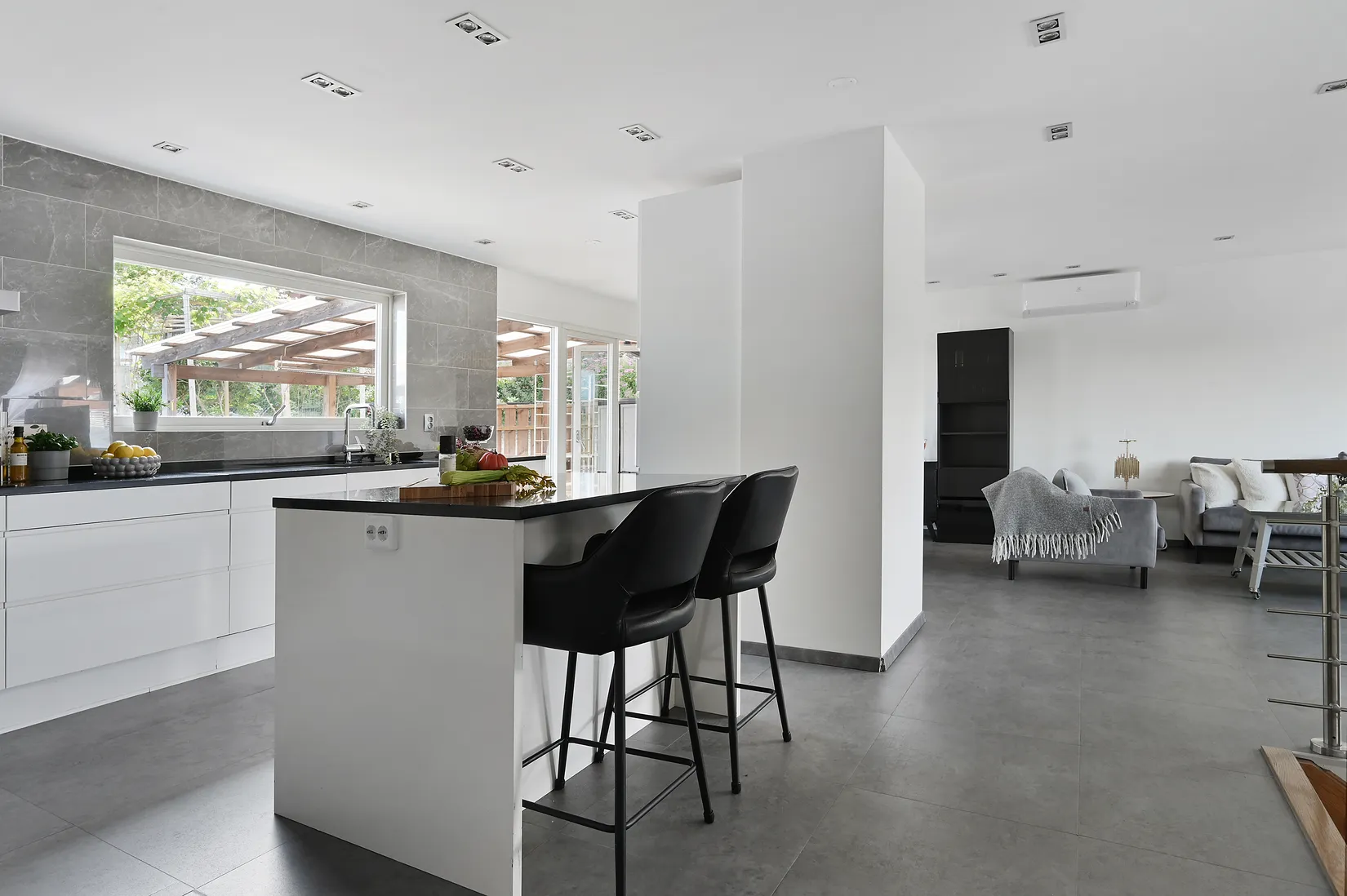Villa, Hällvägen 9, Västra Jakobsberg, Järfälla