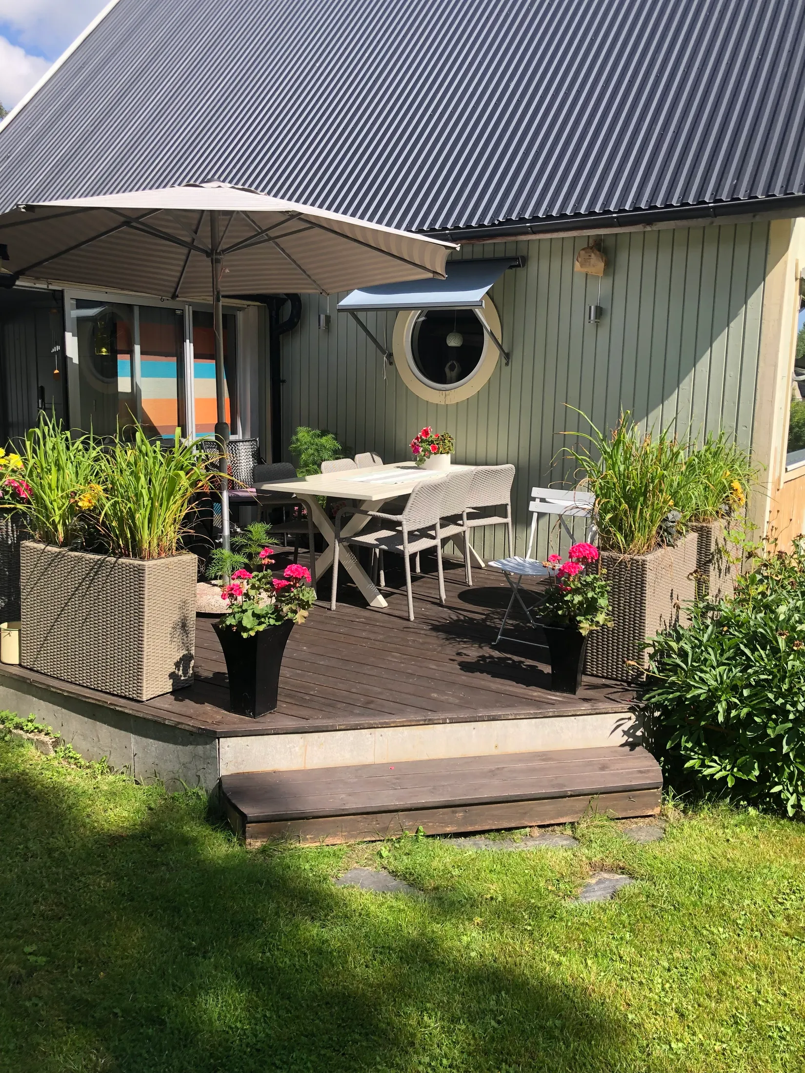 Radhus, Rönngatan 33, Hälletorp, Härnösand
