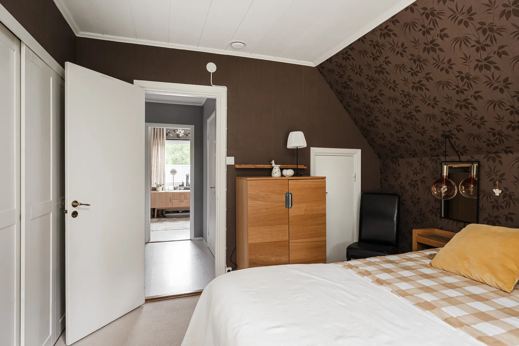 Radhus, Rönngatan 33, Hälletorp, Härnösand
