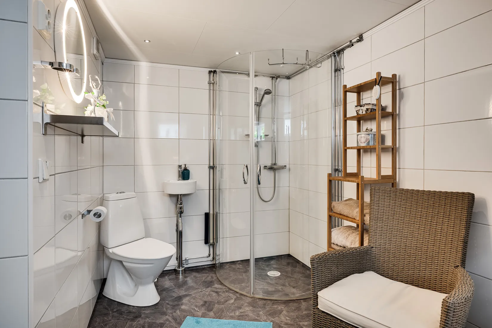 Radhus, Rönngatan 33, Hälletorp, Härnösand