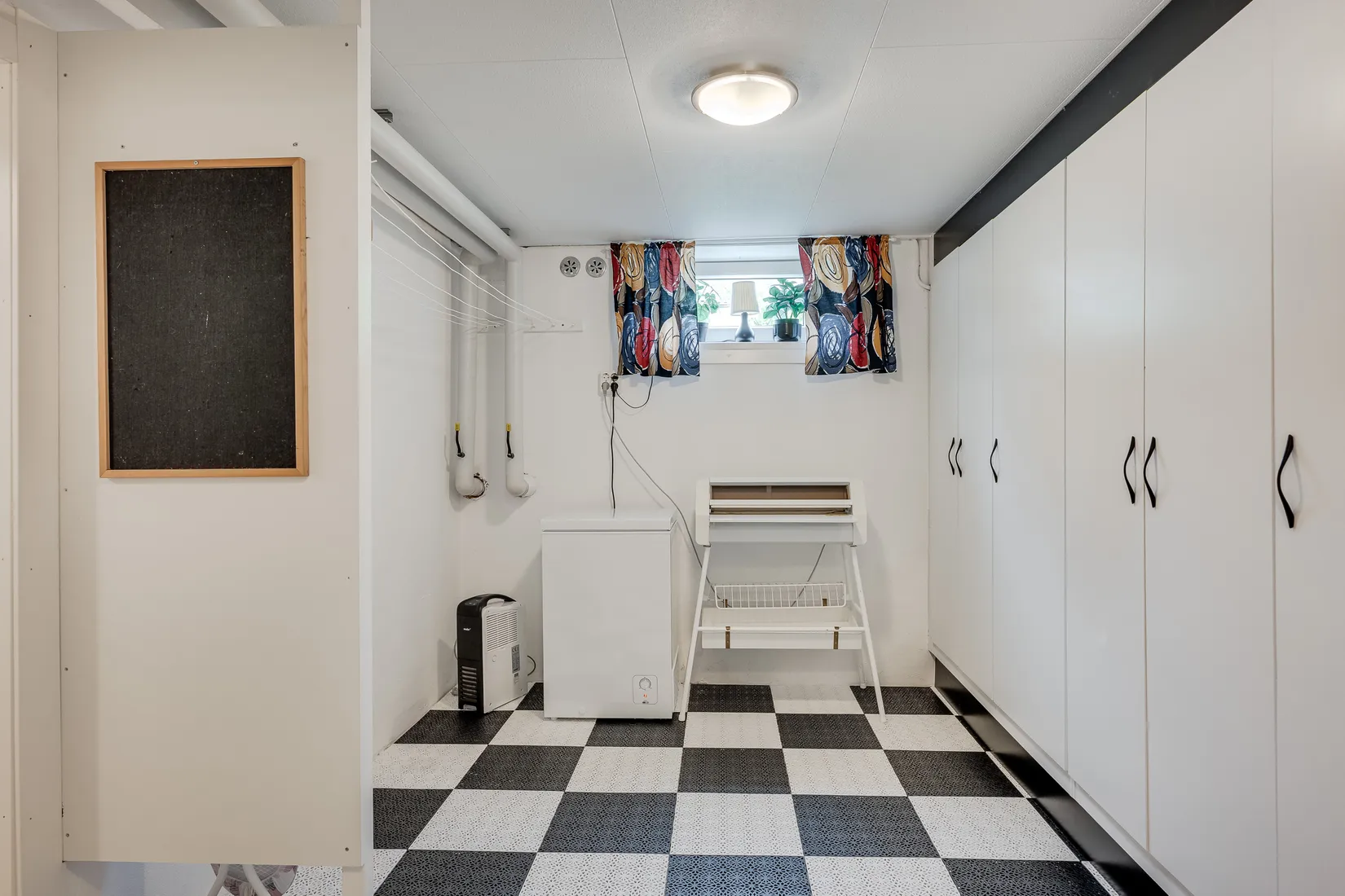 Radhus, Rönngatan 33, Hälletorp, Härnösand