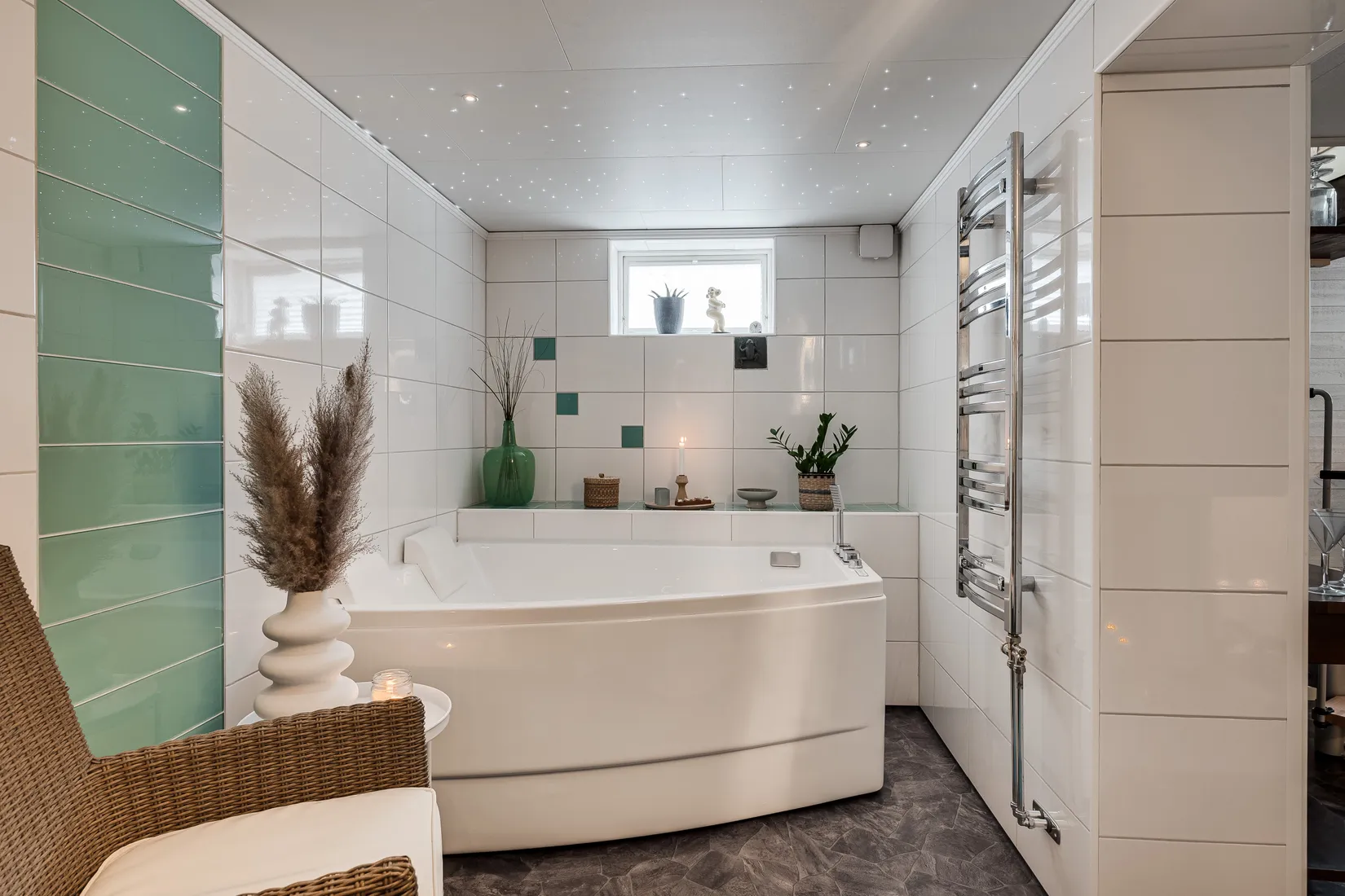 Radhus, Rönngatan 33, Hälletorp, Härnösand