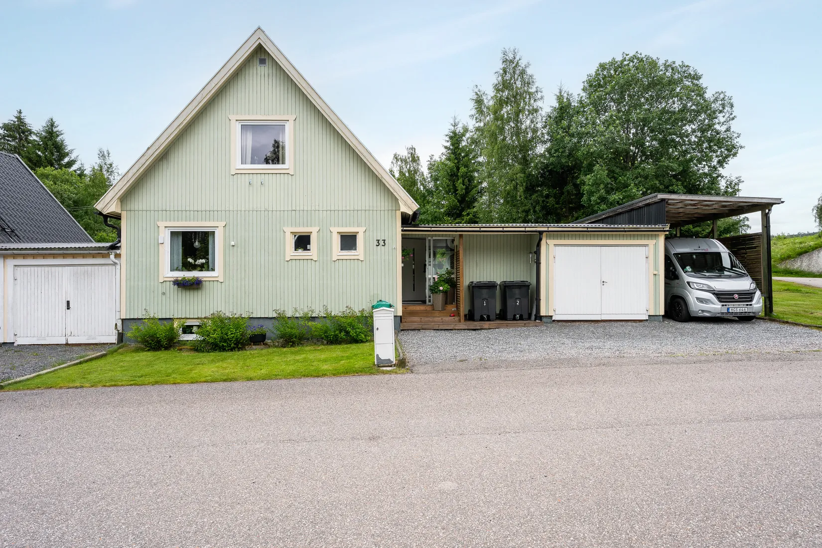 Radhus, Rönngatan 33, Hälletorp, Härnösand