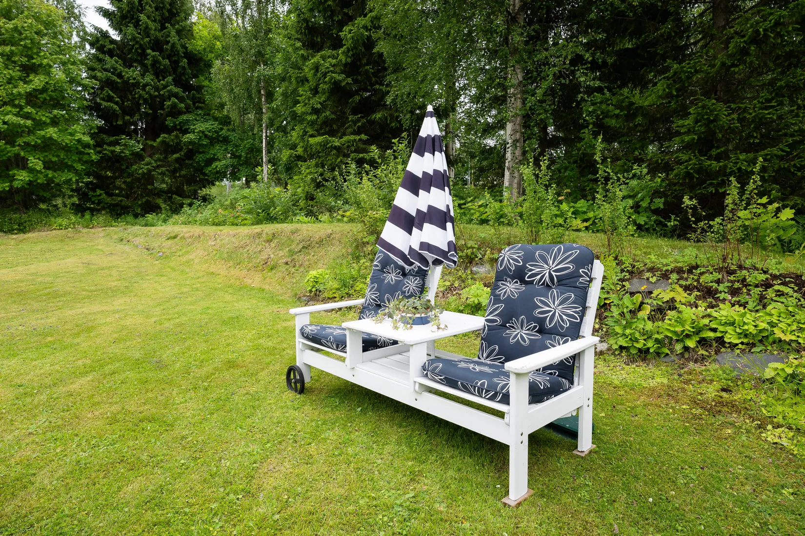 Radhus, Rönngatan 33, Hälletorp, Härnösand