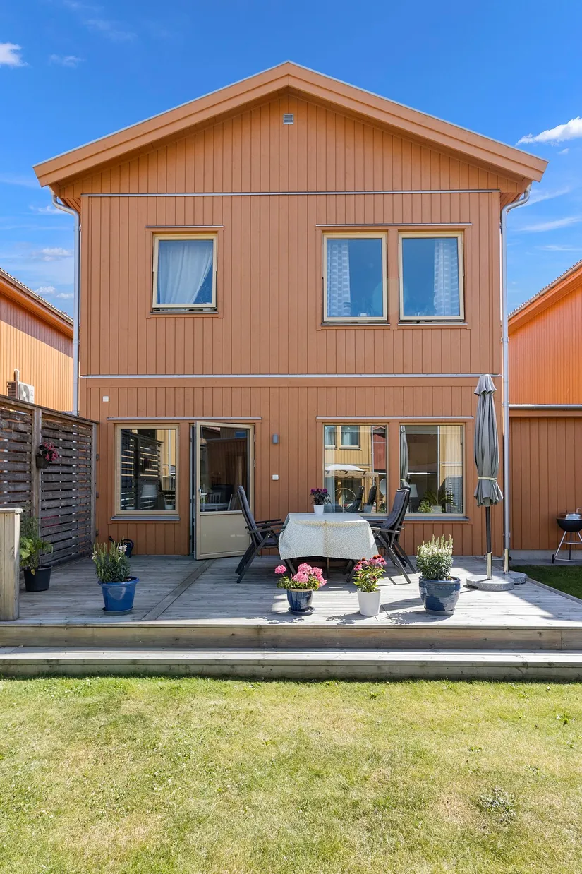 Radhus, Åkerholmsgatan 25, Barkarö, Västerås