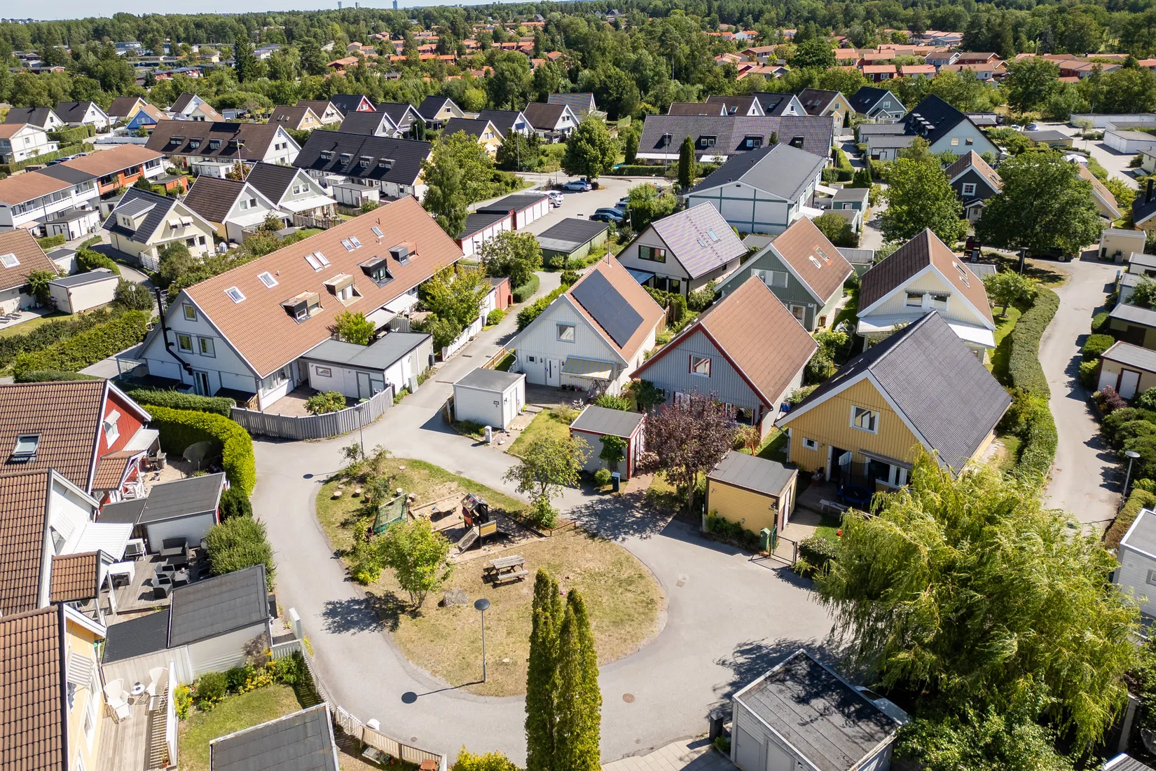 Villa, Trumpetvägen 102, Viksjö Hummelmora, Järfälla