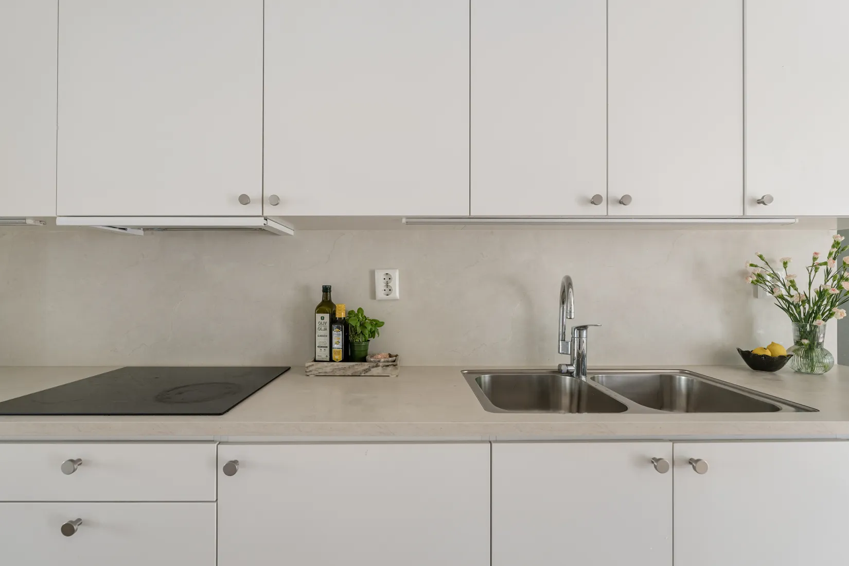 Radhus, Viggholmsvägen 7, Skärholmen, Stockholm