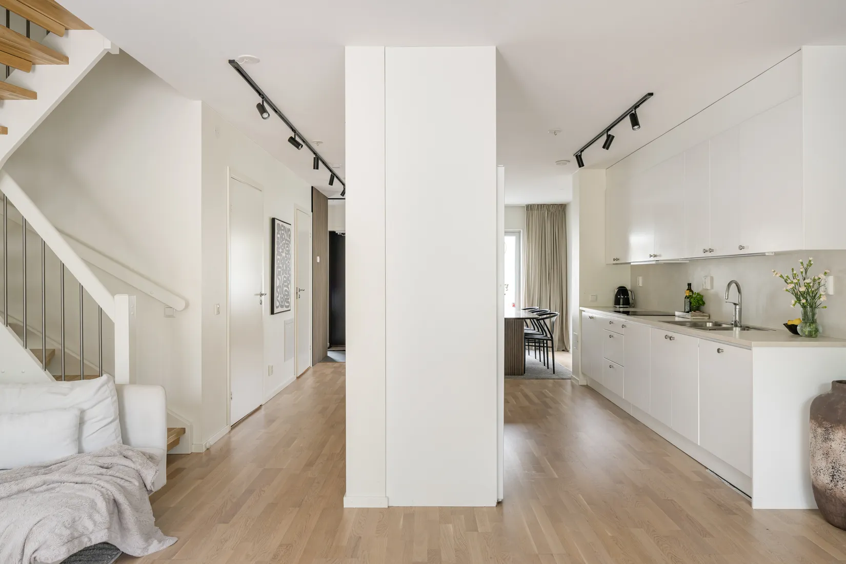 Radhus, Viggholmsvägen 7, Skärholmen, Stockholm