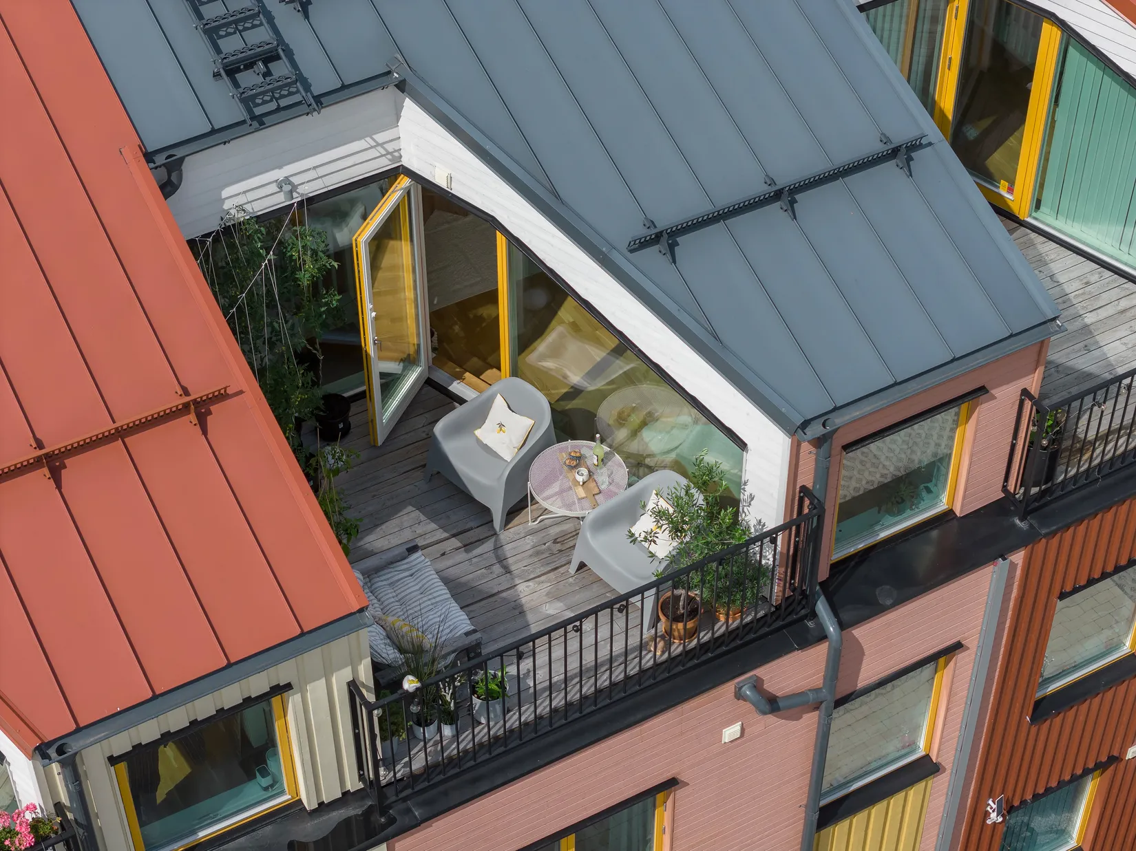 Radhus, Stationsvägen 21B, Centrala Stuvsta, Huddinge
