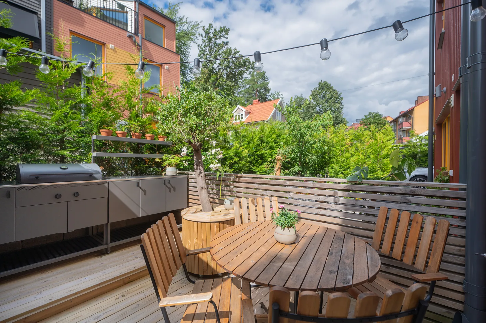 Radhus, Stationsvägen 21B, Centrala Stuvsta, Huddinge