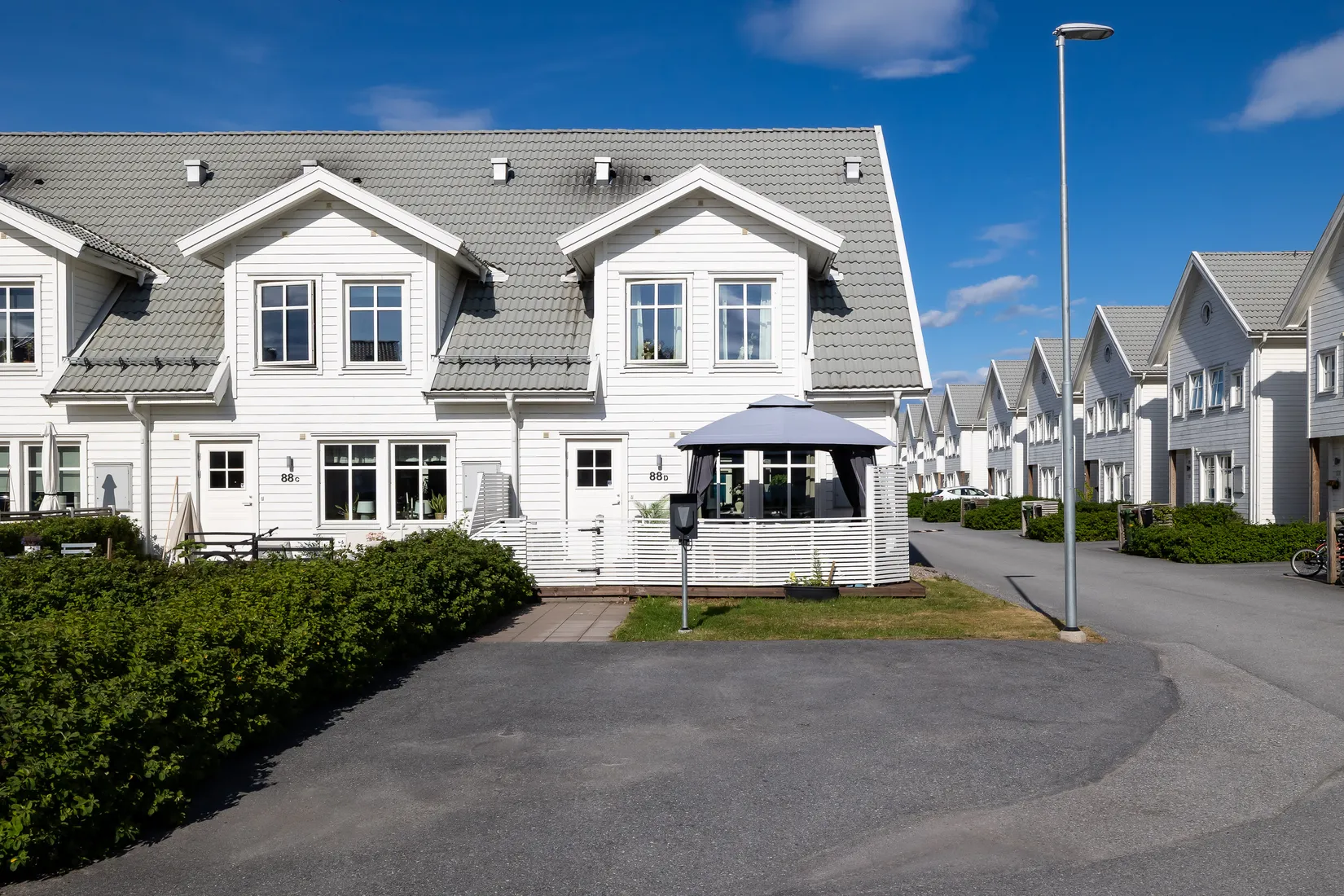 Radhus, Viktor Dahléns väg 88D, Mosås, Örebro