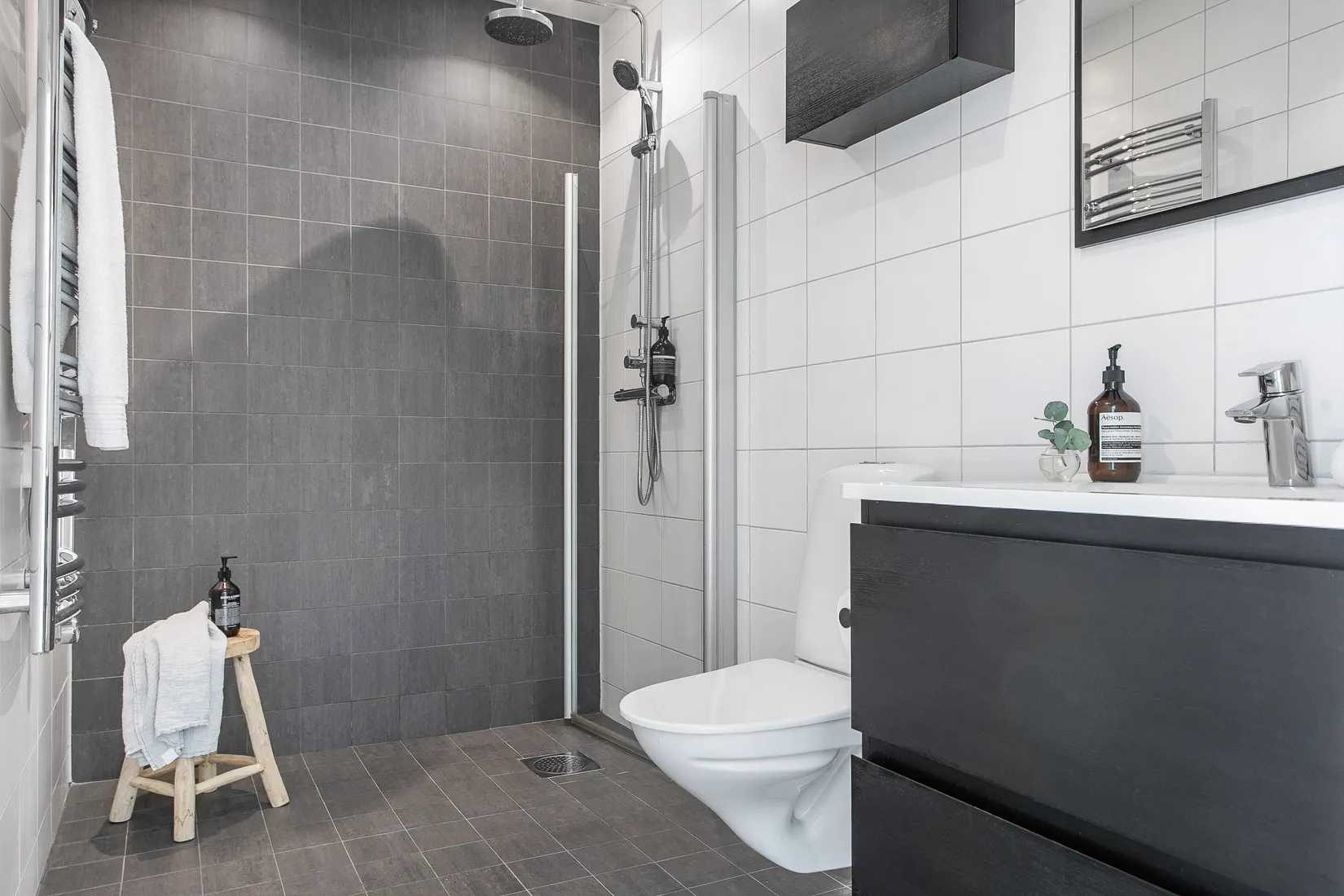 Villa, Drabantvägen 44, Boo Gård, Nacka