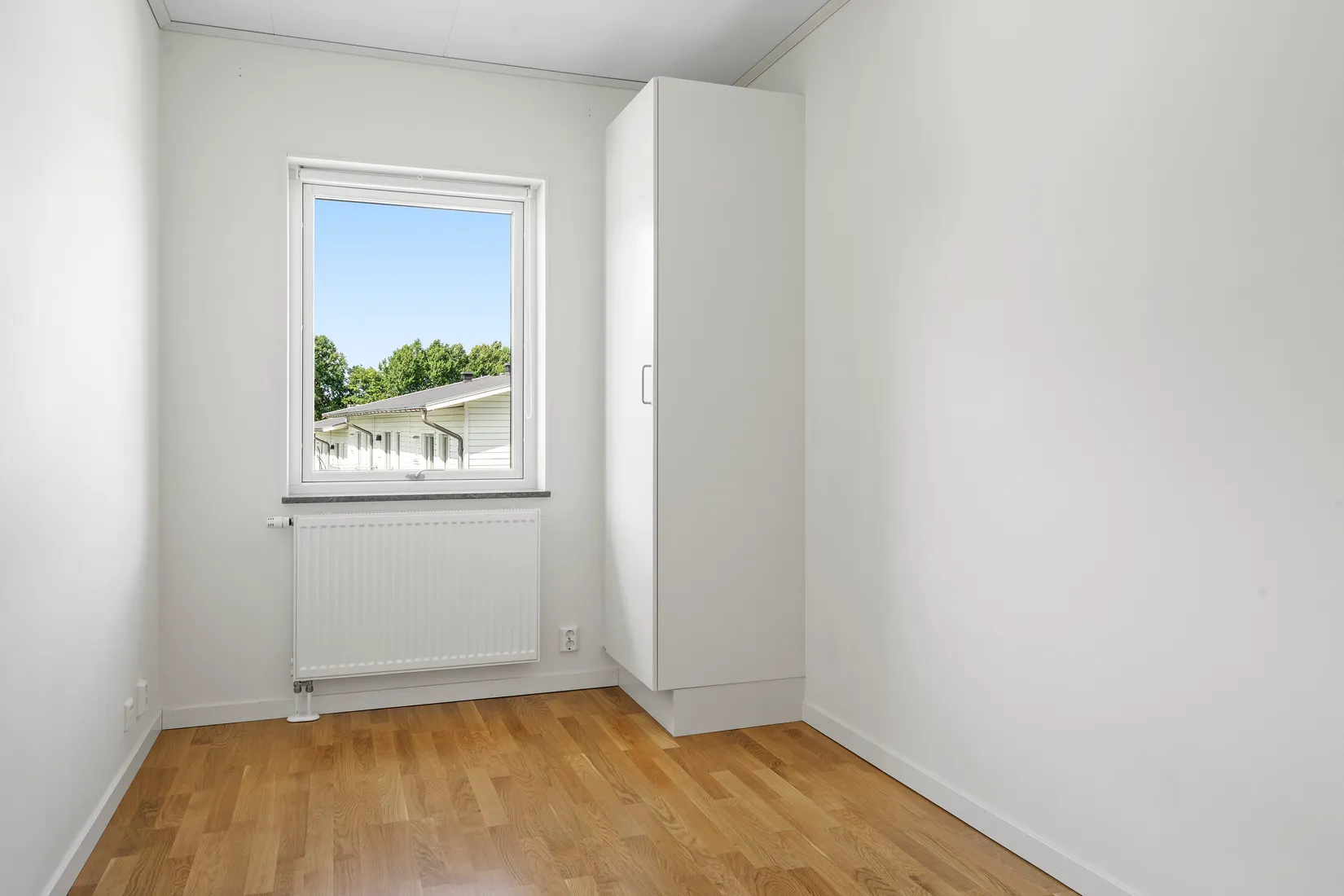 Radhus, Hägnadsgatan 15b, Trädgårdsstaden, Skövde