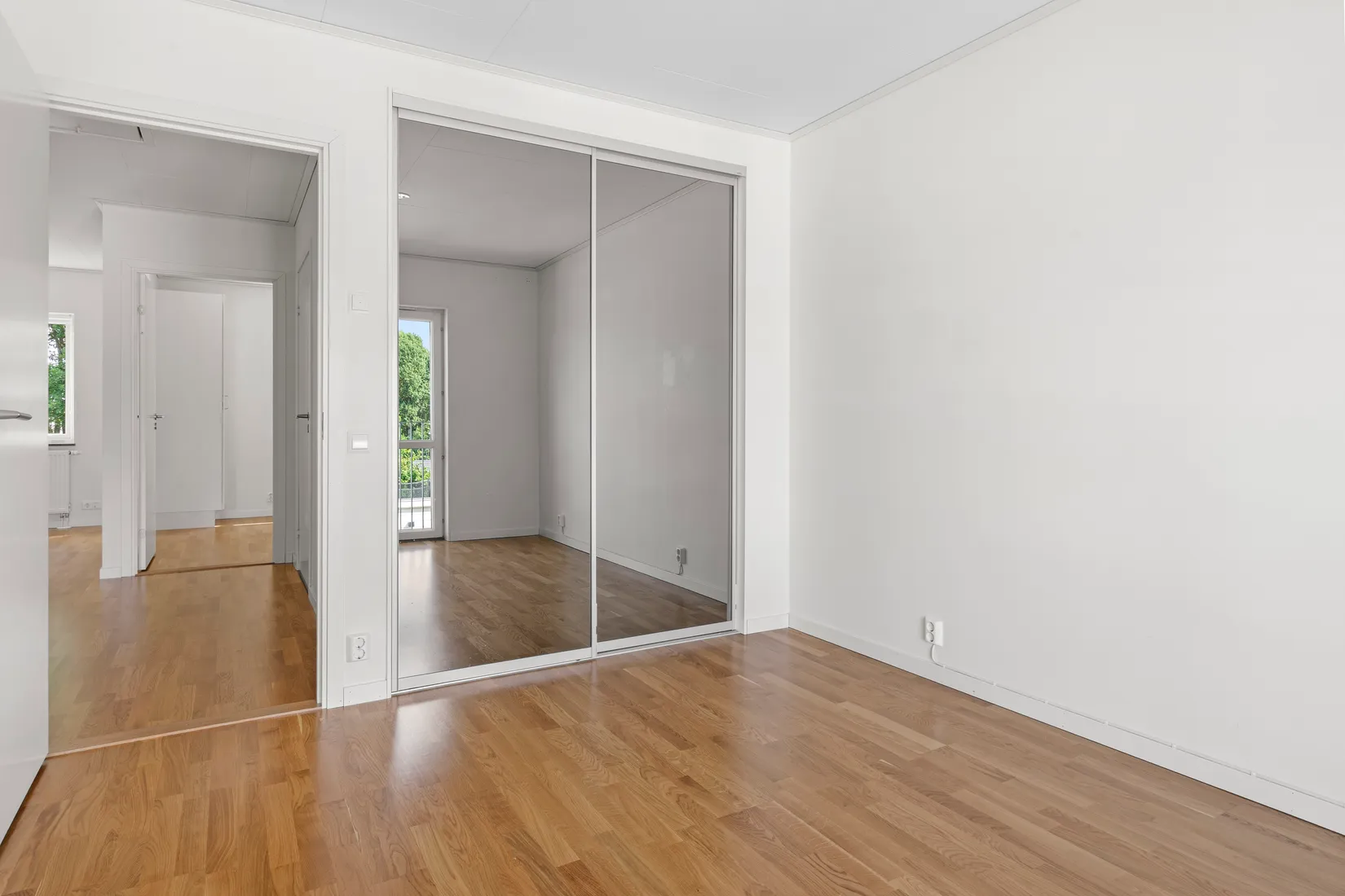 Radhus, Hägnadsgatan 15b, Trädgårdsstaden, Skövde