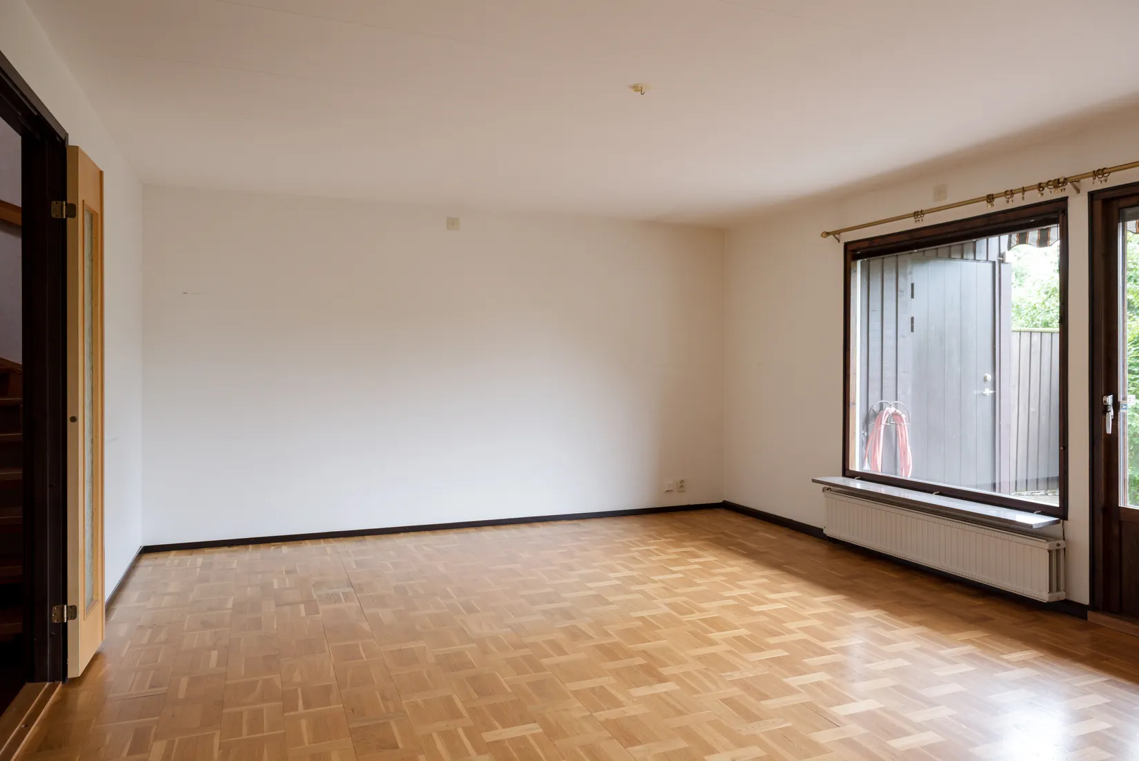Radhus, Rågetsvägen 11, Önsta Gryta, Västerås
