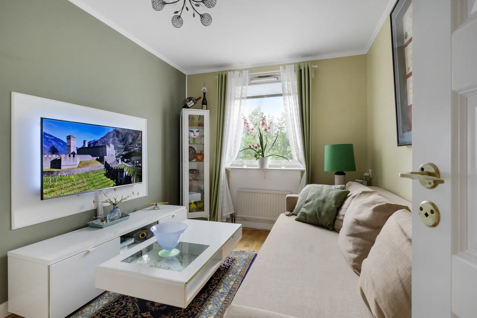 Bostadsrätt, Hasselbacken 11B, Centralt, Upplands Väsby
