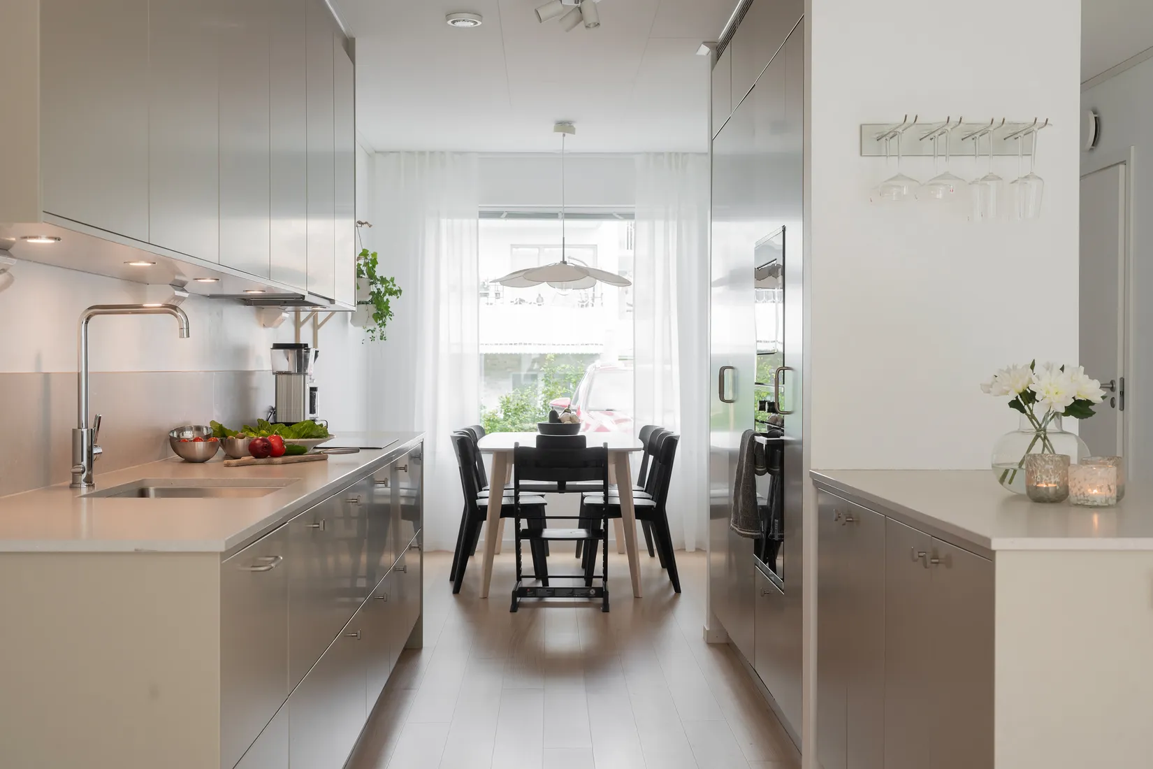 Radhus, Lillgårdsgränd 6, Snättringe, Huddinge