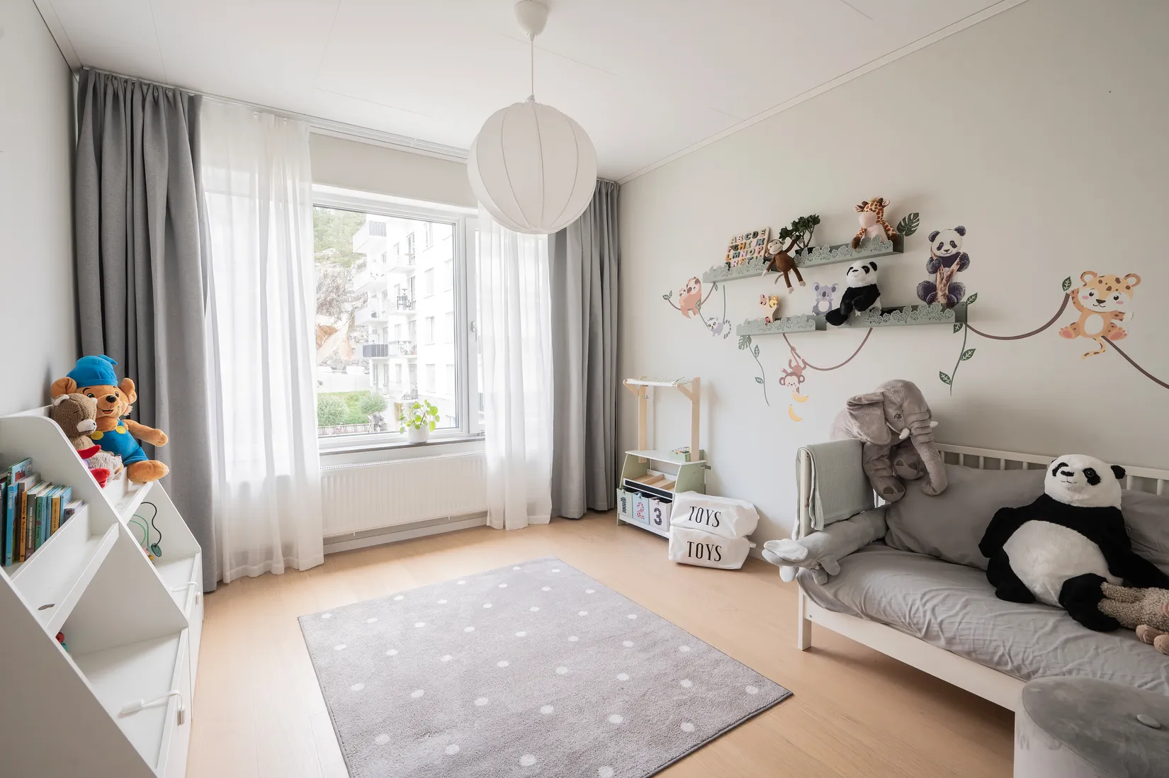 Radhus, Lillgårdsgränd 6, Snättringe, Huddinge