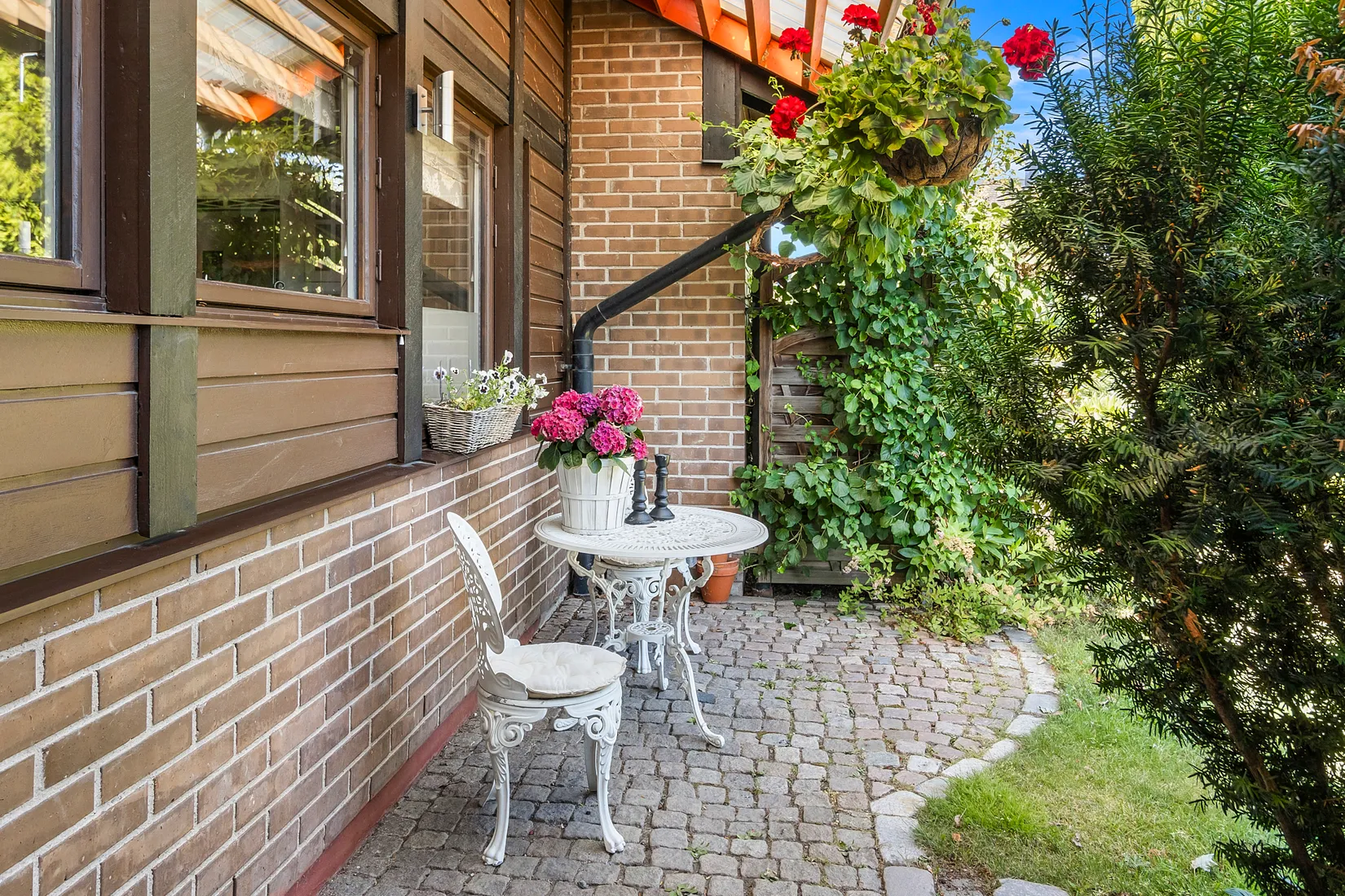 Radhus, Bernsborgsstigen 12, Blåsbo, Västerås