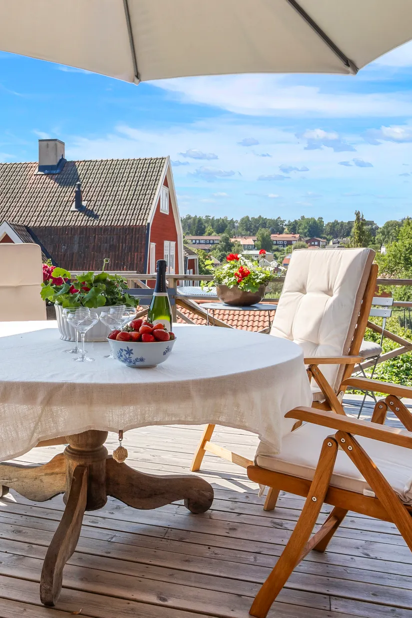 Radhus, Bernsborgsstigen 12, Blåsbo, Västerås